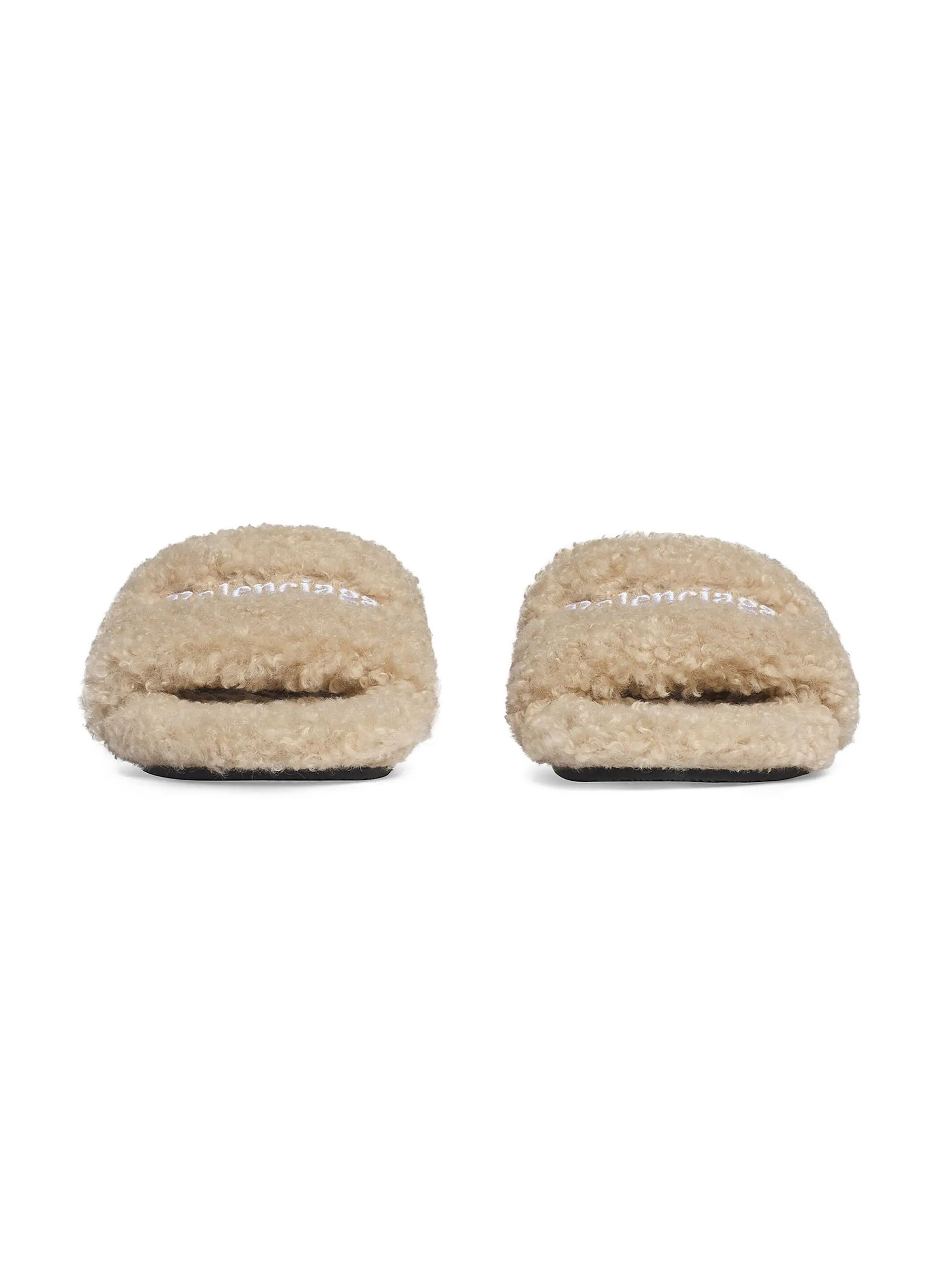 Balenciaga o1w1db11125 Furry Slide Sandals in Beige Size US 7 / IT 37 - 3 Thumbnail