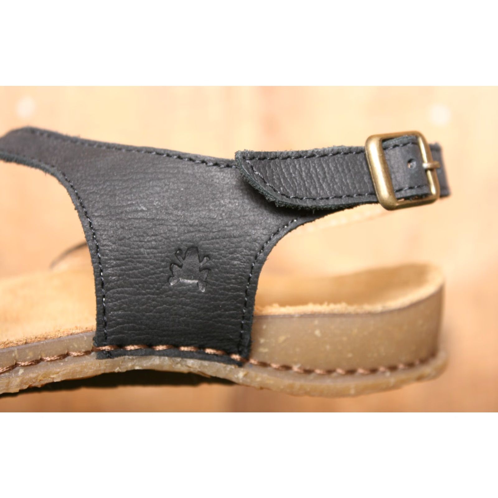 Vintage VINTAGE El Naturalista Slingsback Sandals Leather Black Slingback Women's 8 EU 38 US 8 Size US 8 / IT 38 - 6 Thumbnail