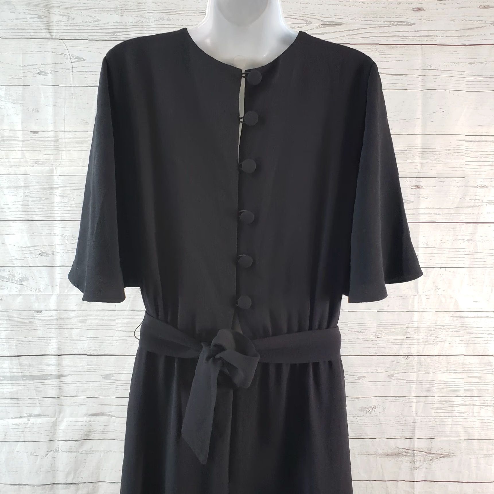Dress the Population Dress The Population Lydia Midi Dress Sz M Solid Black V-Neck Short Sleeve Button Polyester Dress Womens Size M / US 6-8 / IT 42-44 - 4 Thumbnail