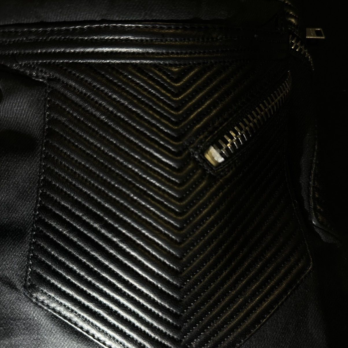 Saint Laurent Paris D04 skinny jeans Size US 29 - 7 Thumbnail