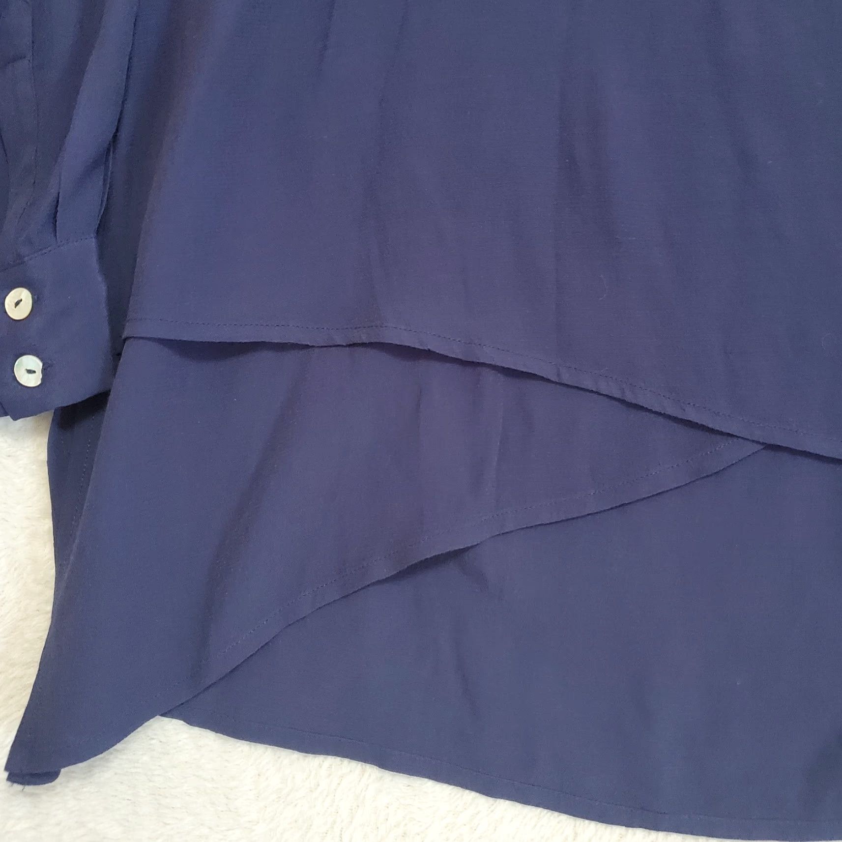 Soft Surroundings Soft Surroundings Tunic Shirt Women S Blue Roll Tab Sleeve Long Sleeve V-Neck Pullover Popover Casual Travel 90s? Size S / US 4 / IT 40 - 5 Thumbnail