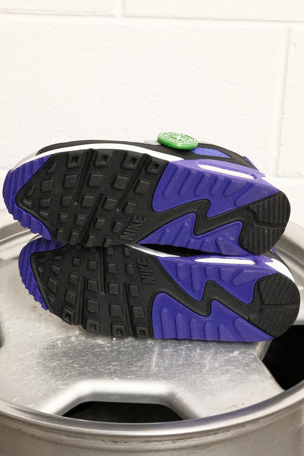 Nike Nike Air Max 90 Sneaker "Hyper Grape" colorway US 8.5 WOMENS Size US 8 / EU 41 - 5 Thumbnail