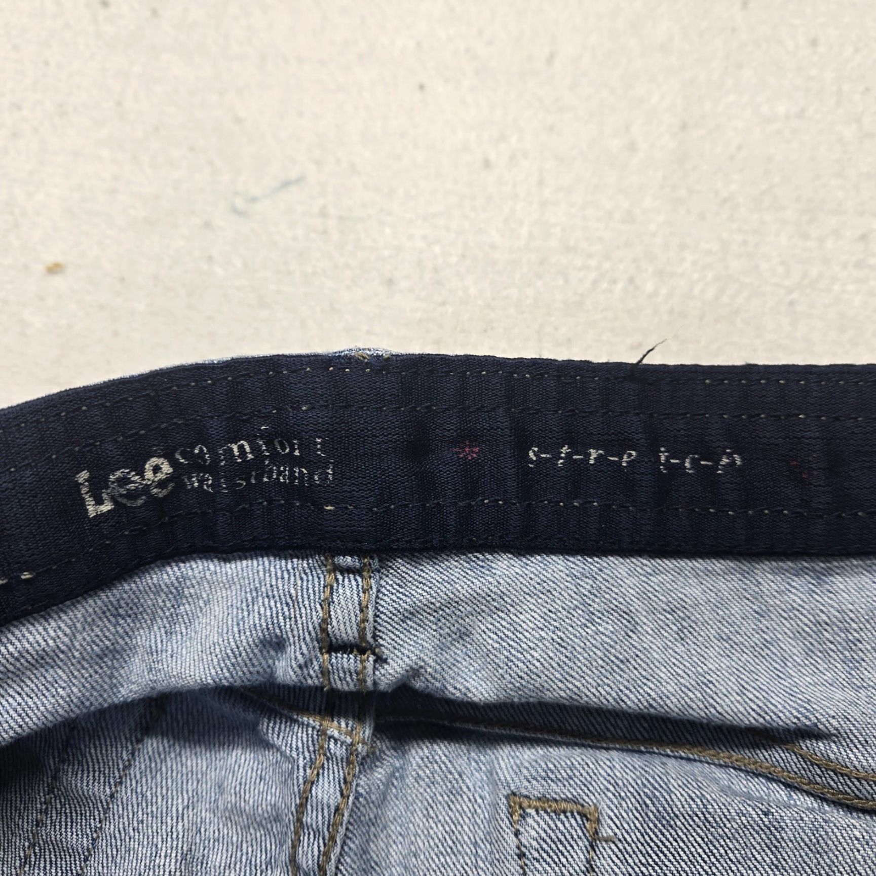 Lee Lee Jeans Women's Boot Cut Denim Pants Medium Wash Stretch Comfort Waist Size 12 Size 34" / US 12 / IT 48 - 4 Thumbnail