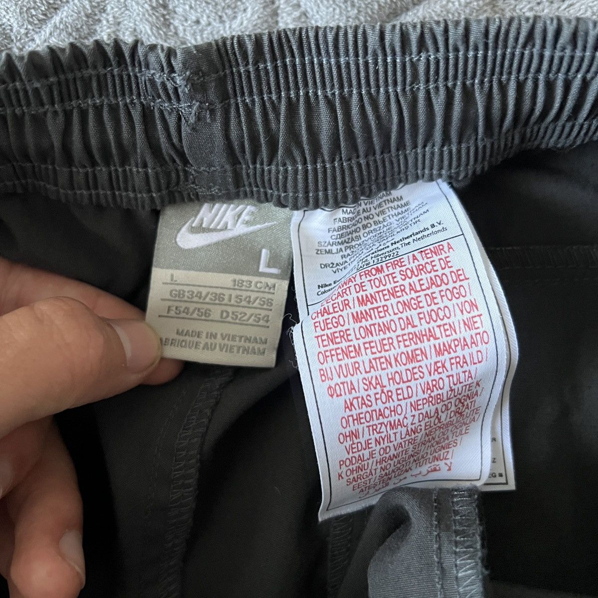Nike Y2k Nike Vintage Cargo Pants Men's L Multi Pocket Size US 33 - 7 Thumbnail