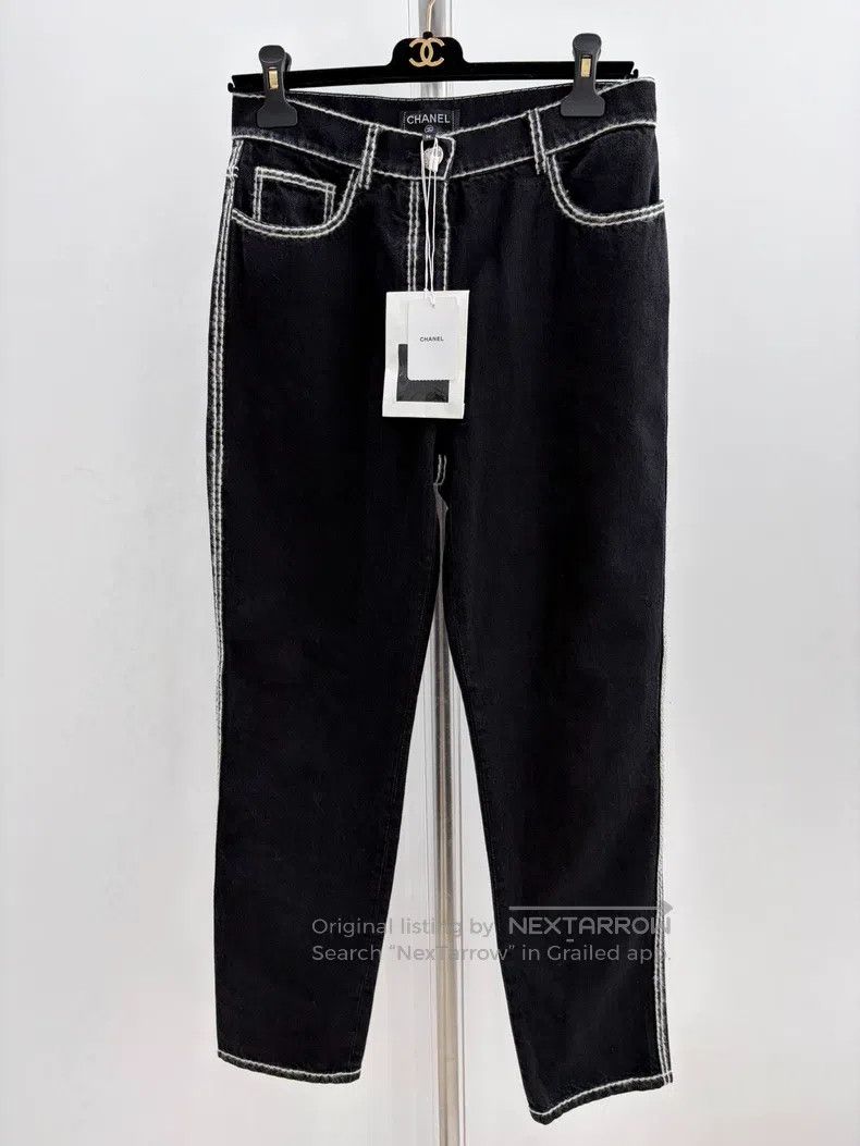 Chanel Chanel Black and white-bordered cartoon jeans Size 24" / US 00 / IT 34 - 1 Thumbnail
