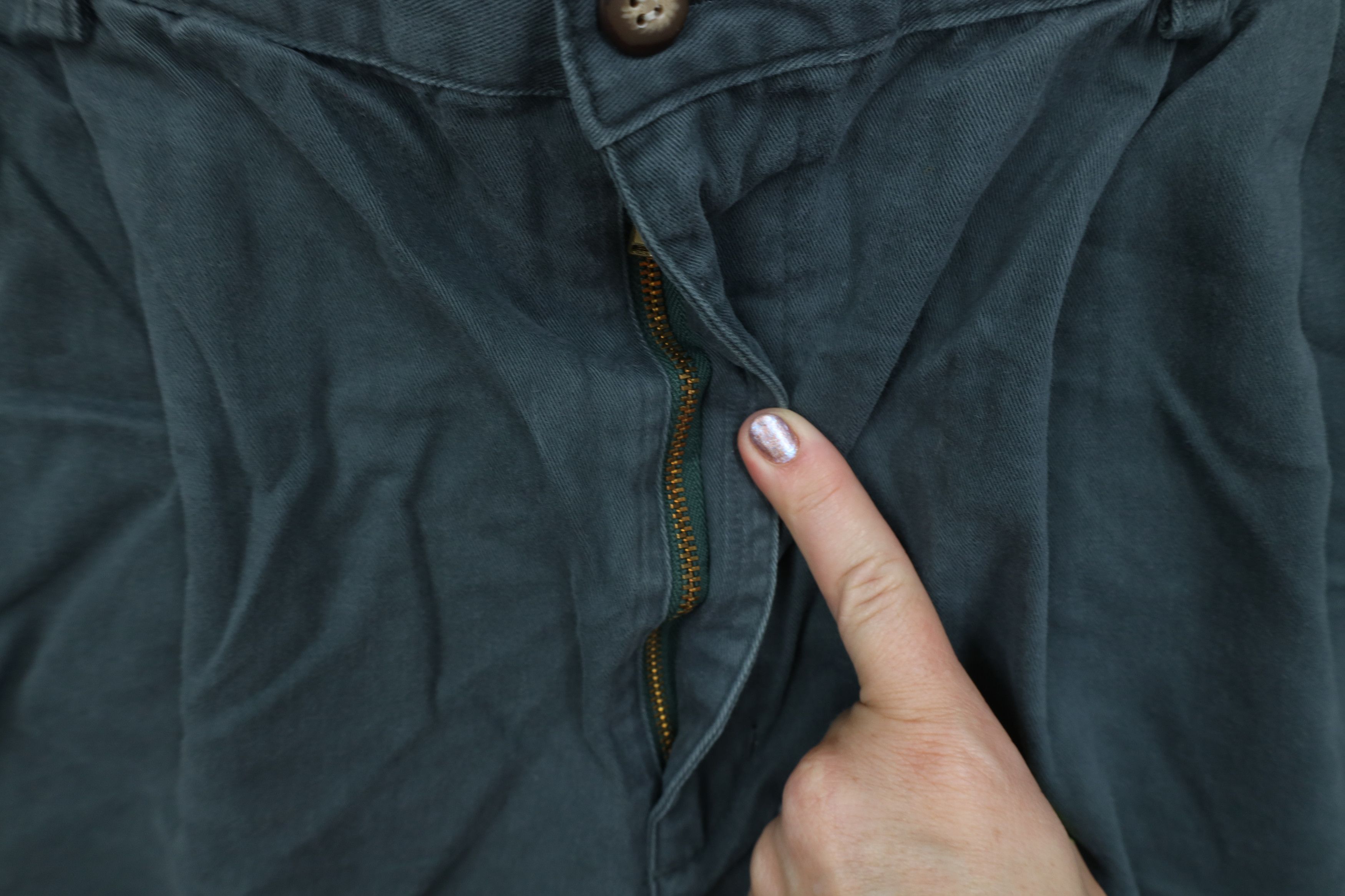 Givenchy Vintage 90s Givenchy Pleated Above Knee Chino Shorts Green Size US 38 / EU 54 - 5 Thumbnail
