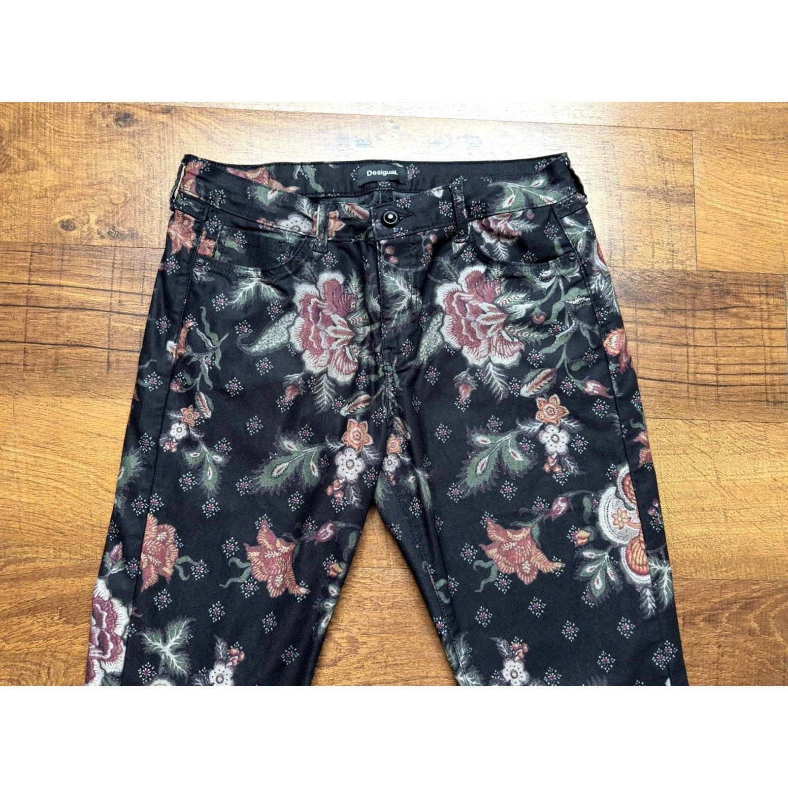 Desigual DESIGUAL Exotic Black Floral Printed Jeans Womens 44 Jeans Pants Skinny Bohemian Flower Modern Denim Regular Rise 32W 23I Seam Womens Size 36" / US 14 / IT 50 - 3 Thumbnail