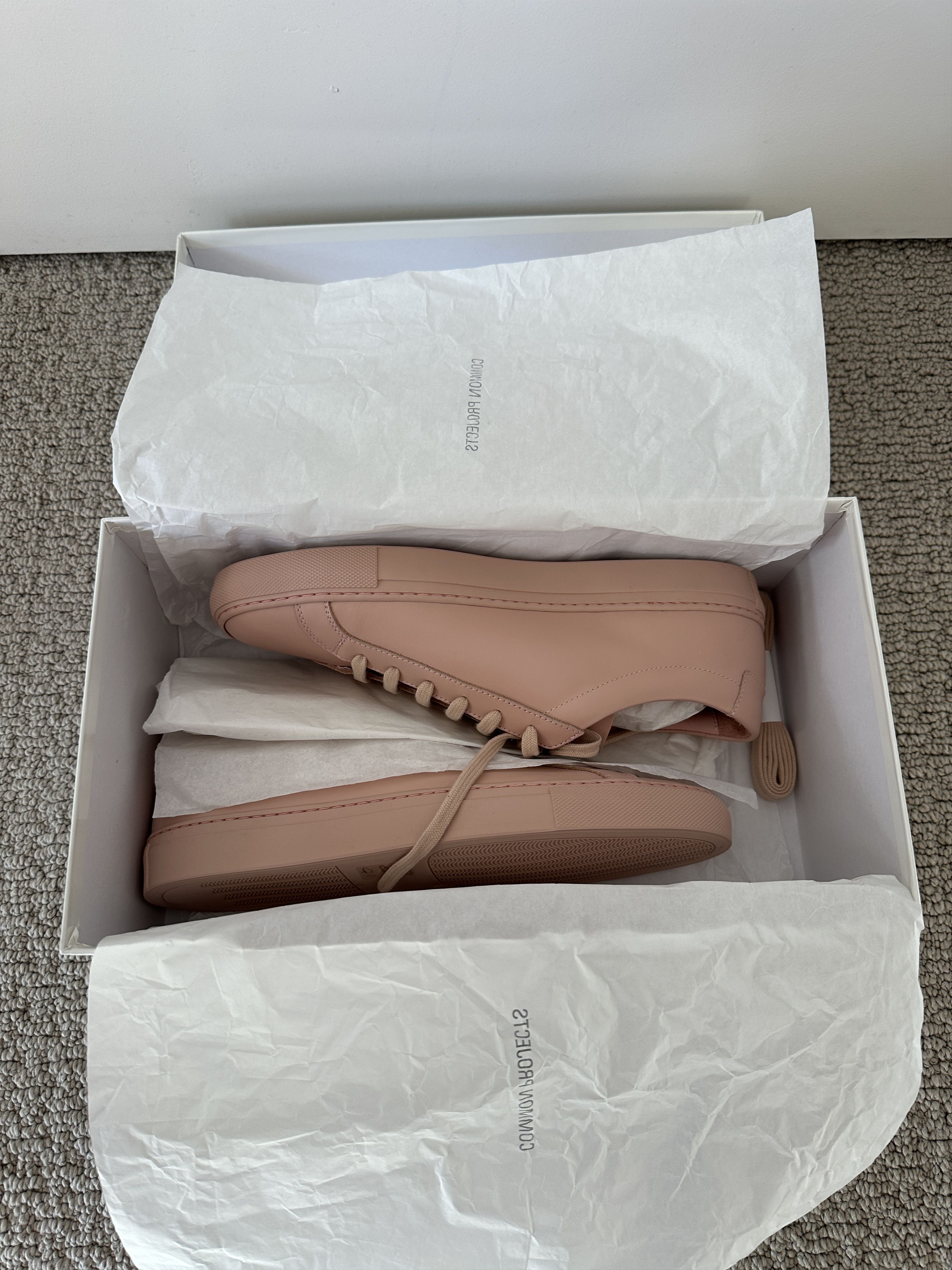 Common Projects Common Projects Achilles Low Blush US 7 / EU 40 Size US 7 / EU 40 - 2 Thumbnail