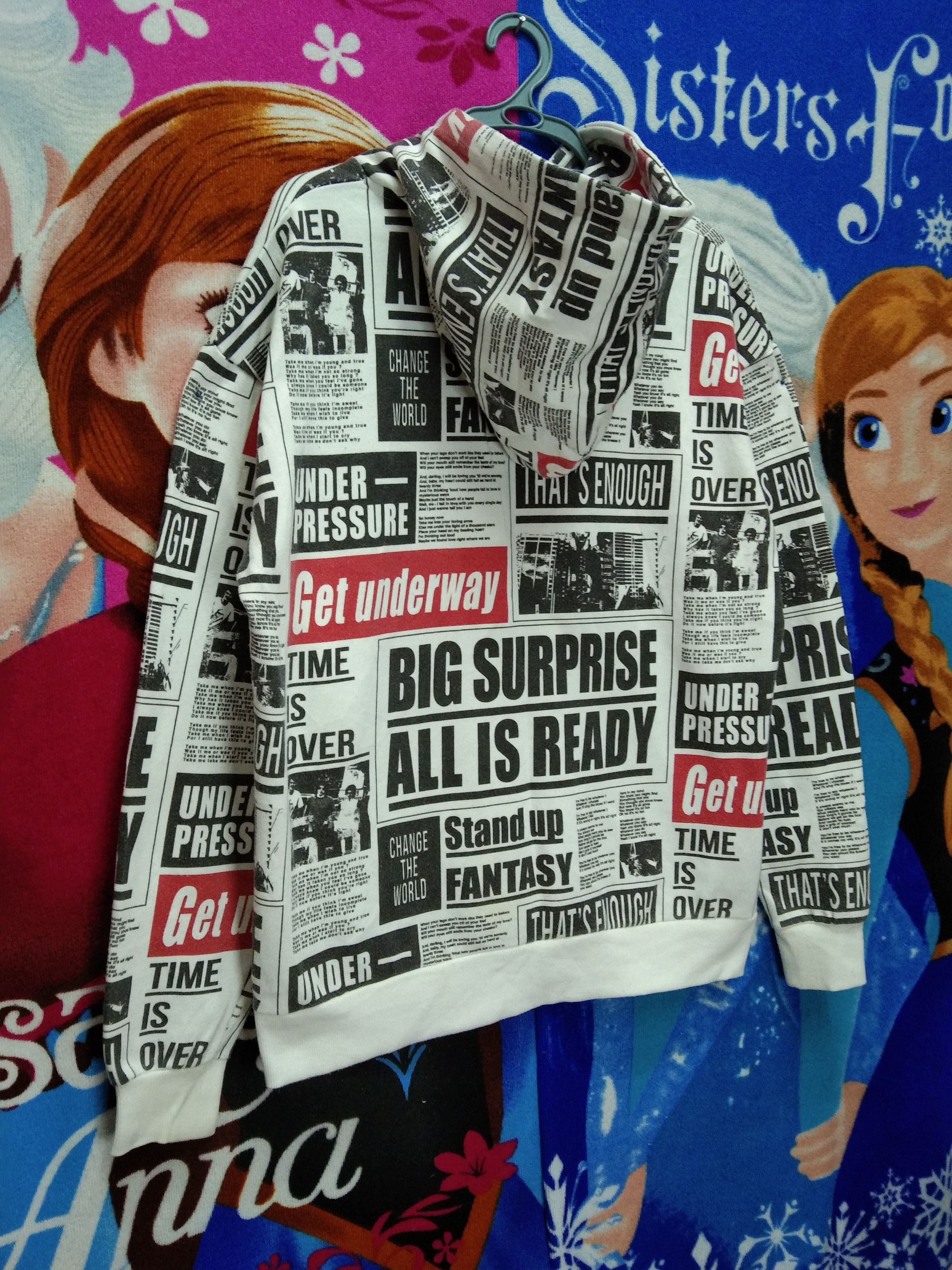 Japanese Brand BROWNY NEWS PAPER SWEATSHIRT HOODIE Size US M / EU 48-50 / 2 - 3 Thumbnail