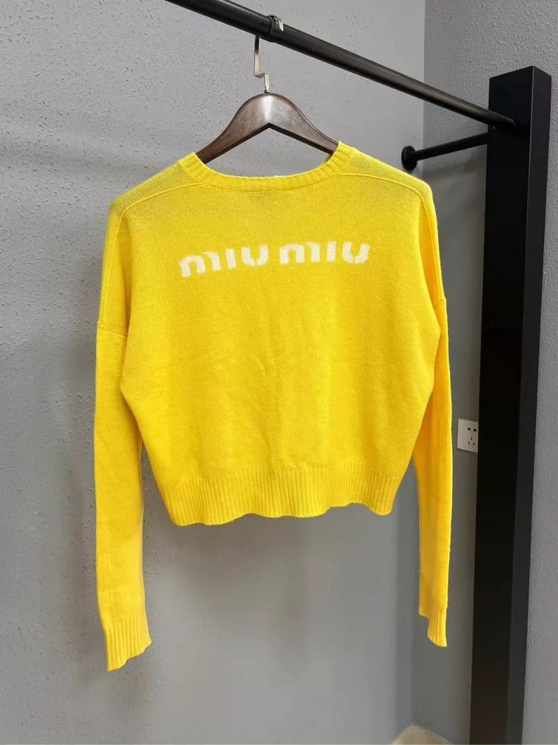 Prada Miumiu Yellow Cashmere Sweater with Logo -2505 Size M / US 6-8 / IT 42-44 - 2 Thumbnail