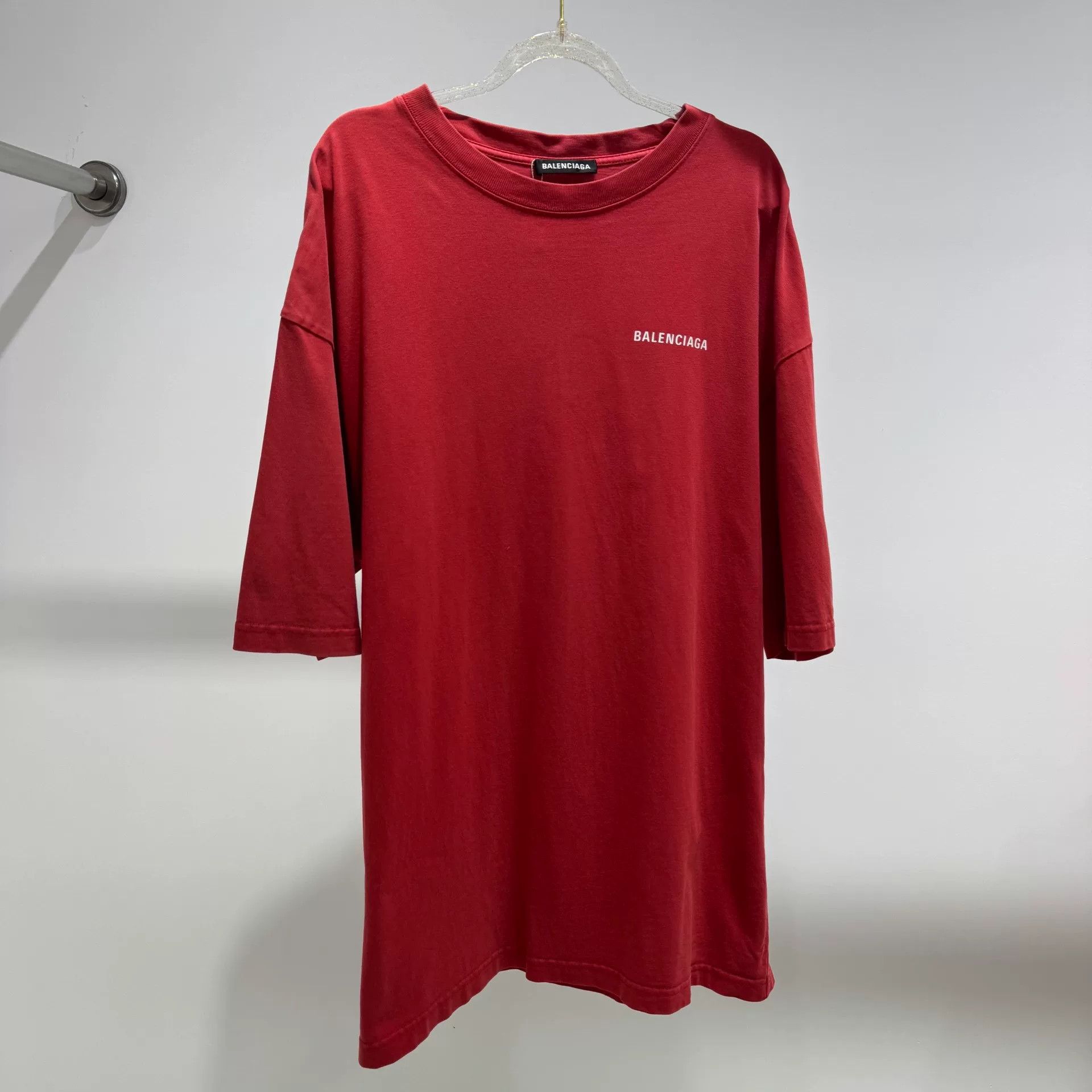 Balenciaga Balenciaga Red Letter Logo Short Sleeve XL Size XL / US 12-14 / IT 48-50 - 1 Thumbnail