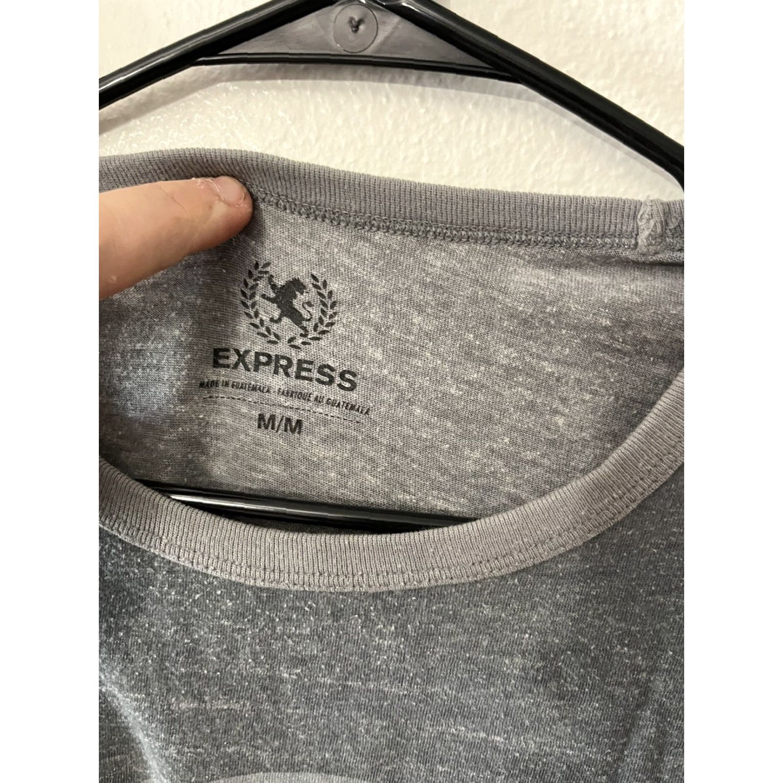 Express Express Graphic Print T-Shirt Gray W Logo Size Medium Men Crew Neck Size US M / EU 48-50 / 2 - 4 Thumbnail