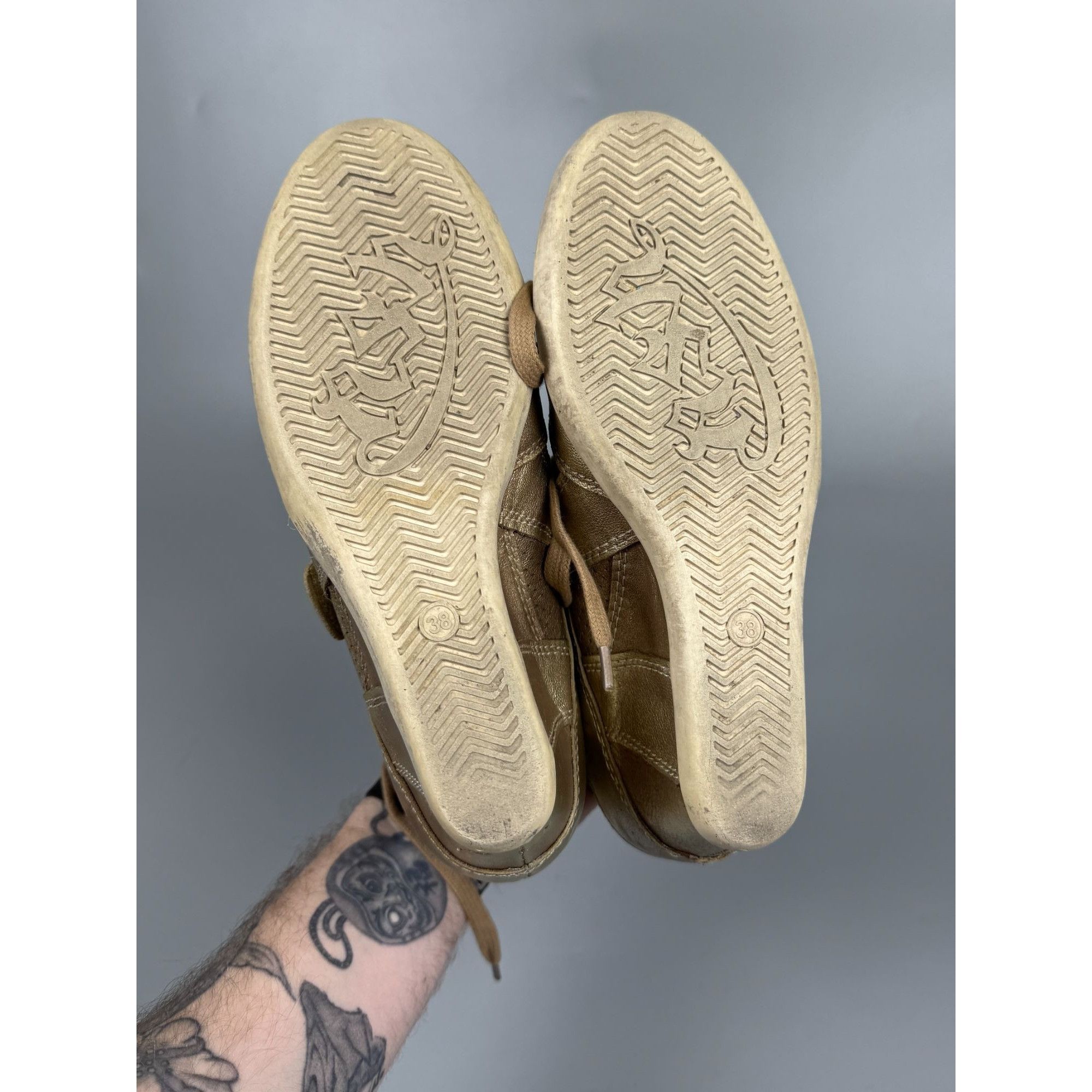 ASH ASH Bowie Hidden Wedge Gold Isabel Marant Type Sneakers Size US 8 / IT 38 - 11 Thumbnail