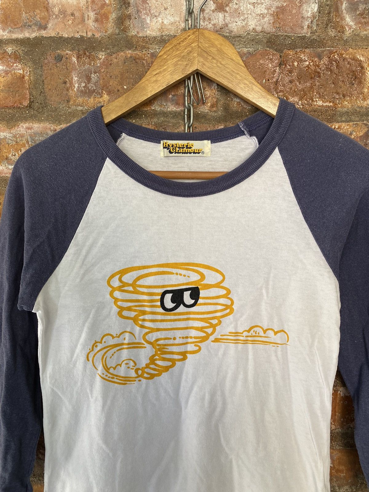 Hysteric Glamour SS1997 Hysteric Tornado eye spellout 3/4/ sleeve Size XS / US 0-2 / IT 36-38 - 4 Thumbnail