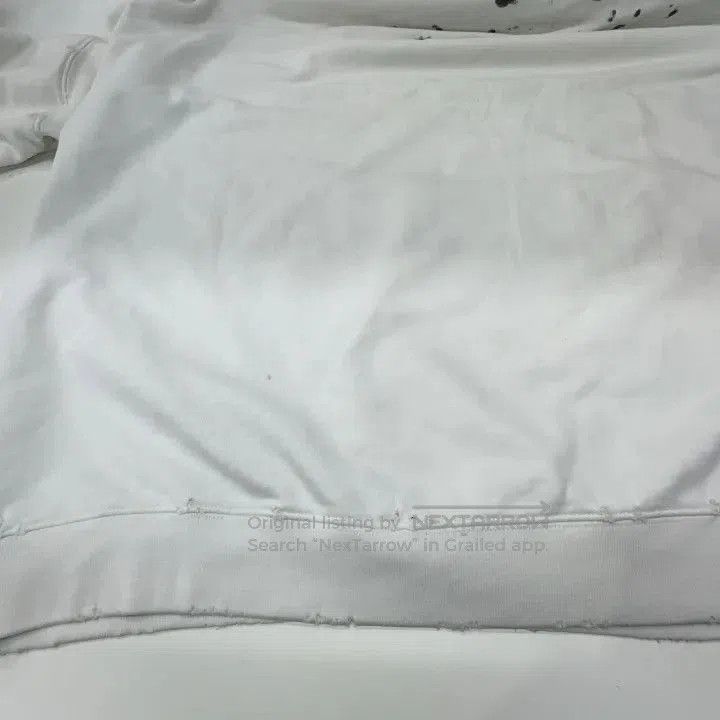 Balenciaga Balenciaga White Graphic Hoodie for Men. Size US XL / EU 56 / 4 - 9 Thumbnail