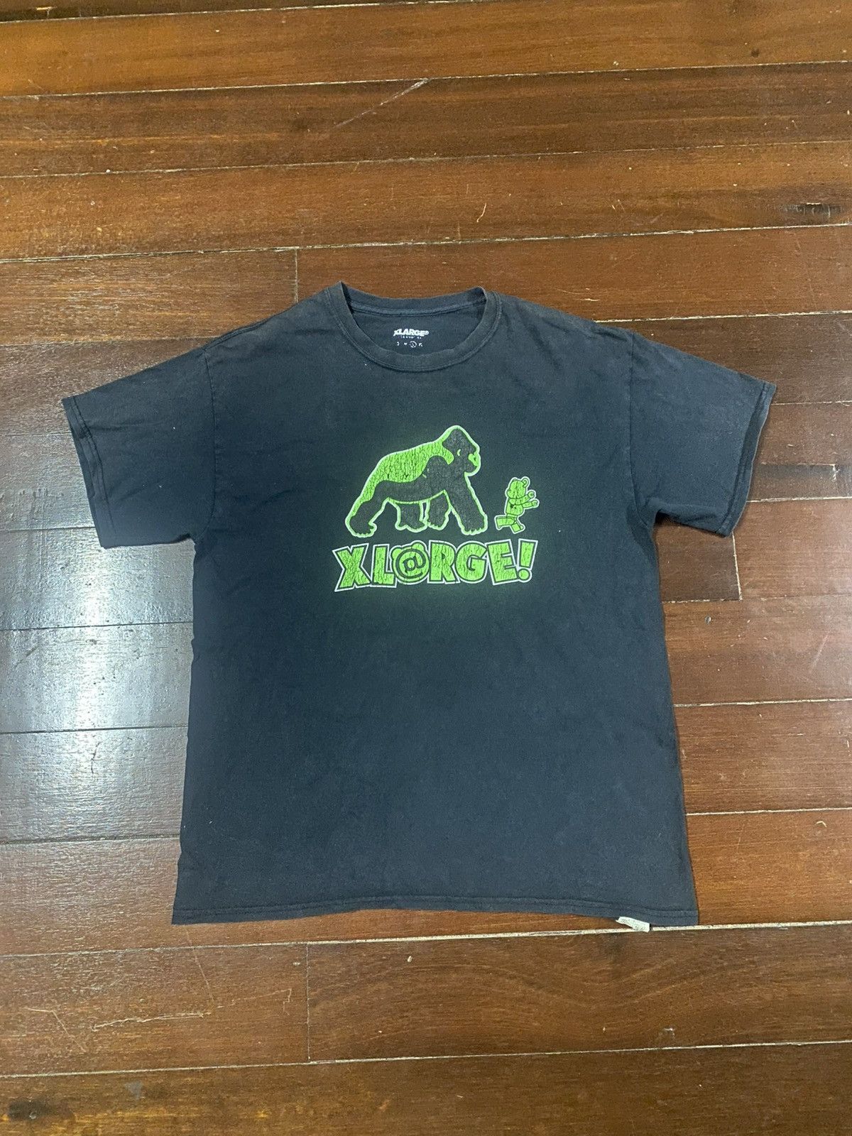 X-LARGE Xlarge iconic gorilla collebration cartoon big logo tshirt Size US L / EU 52-54 / 3 - 1 Thumbnail