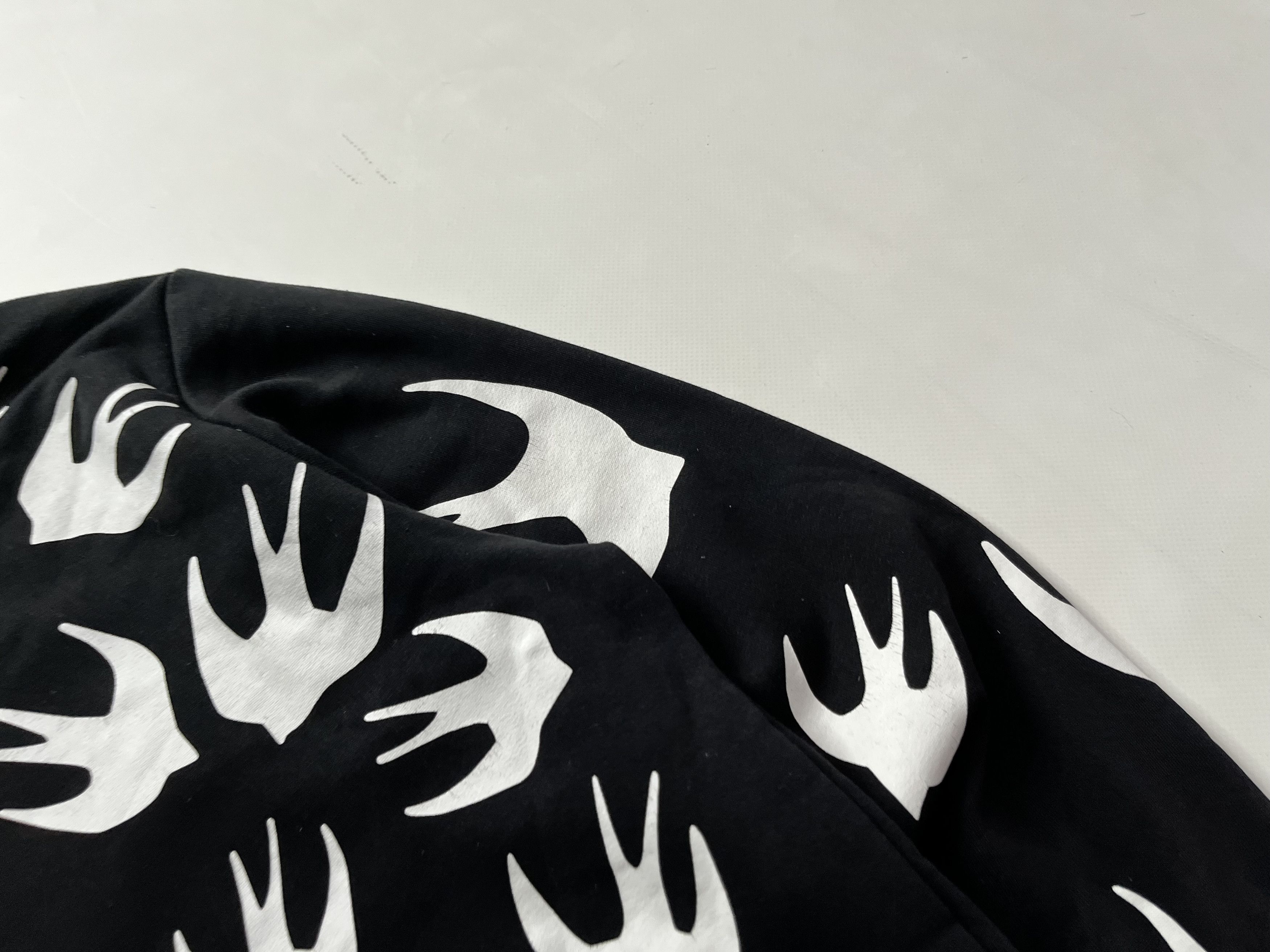 Alexander McQueen McQ Alexander McQueen printed sweatshirts Size US M / EU 48-50 / 2 - 6 Thumbnail