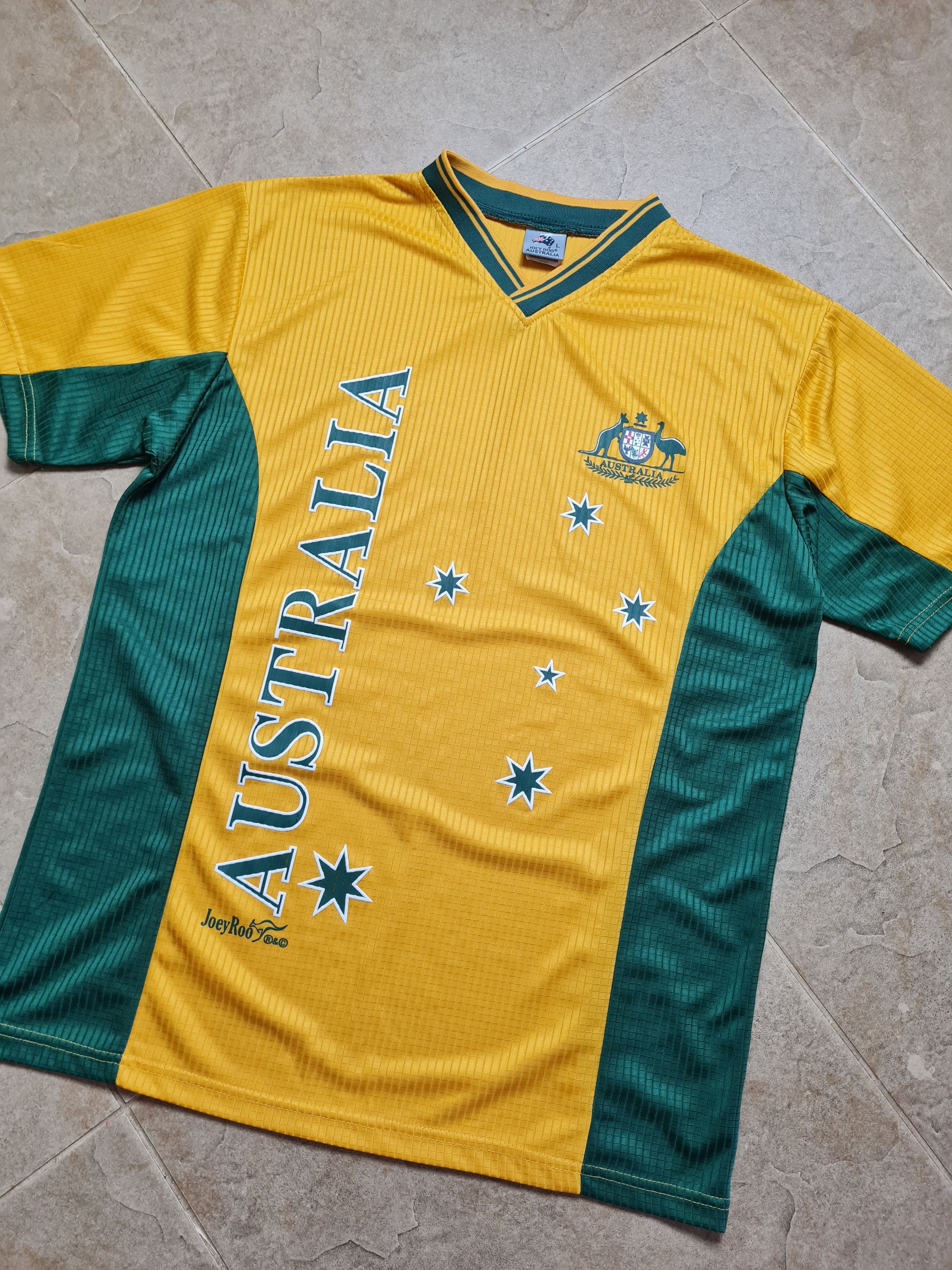 Other Jersey Australia National Football Mens Soccer Team Size L Size US L / EU 52-54 / 3 - 4 Thumbnail