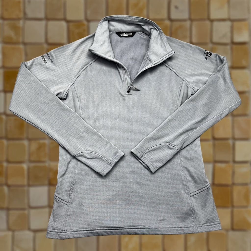 The North Face North Face Fleece Pullover Womens Medium Gray 1/4 Zip NF0A47FC ZEBRA scansource Size M / US 6-8 / IT 42-44 - 1 Thumbnail