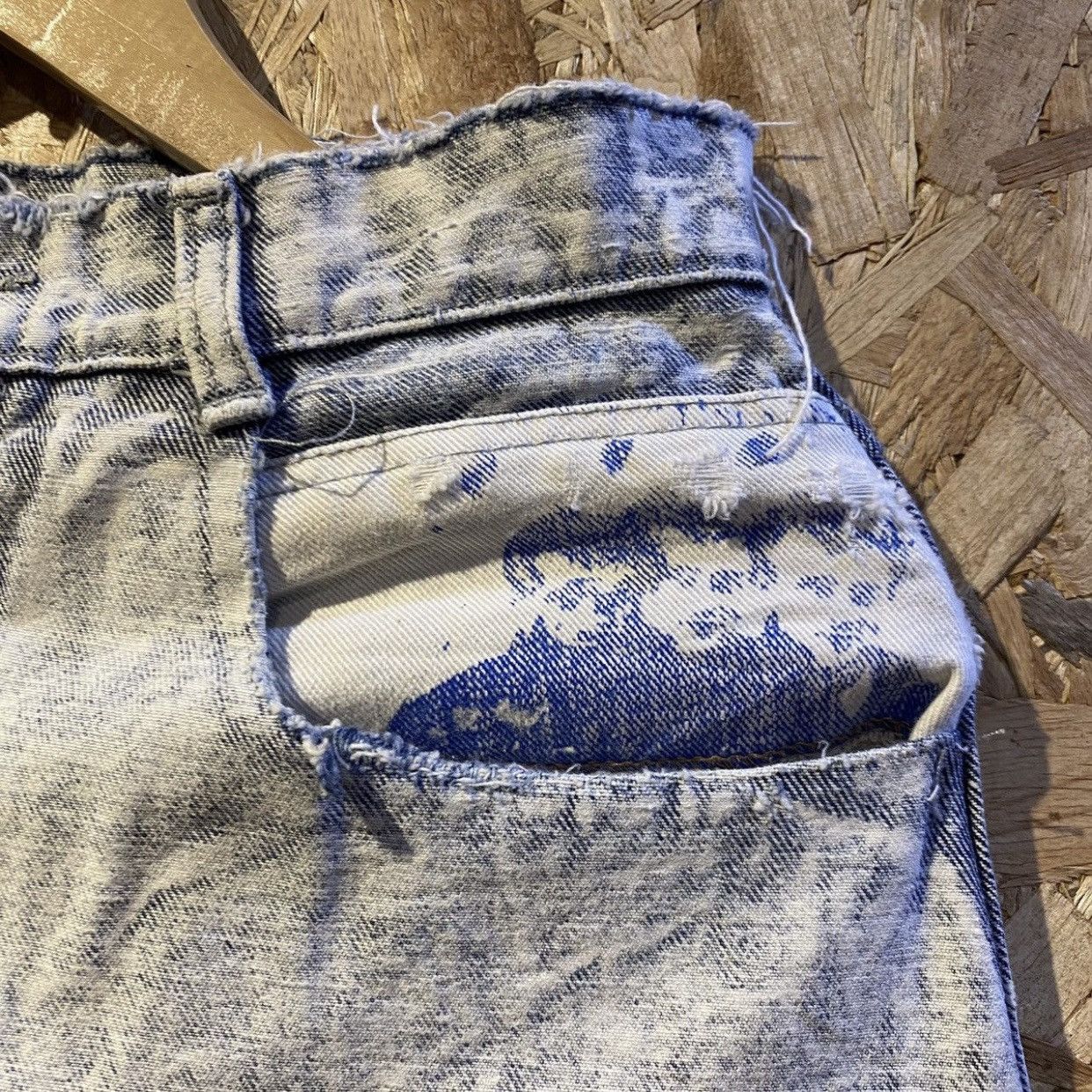 Vintage Vintage Classic Blues Novo James Dean Patch Jeans Acid Wash Size US 29 - 3 Thumbnail