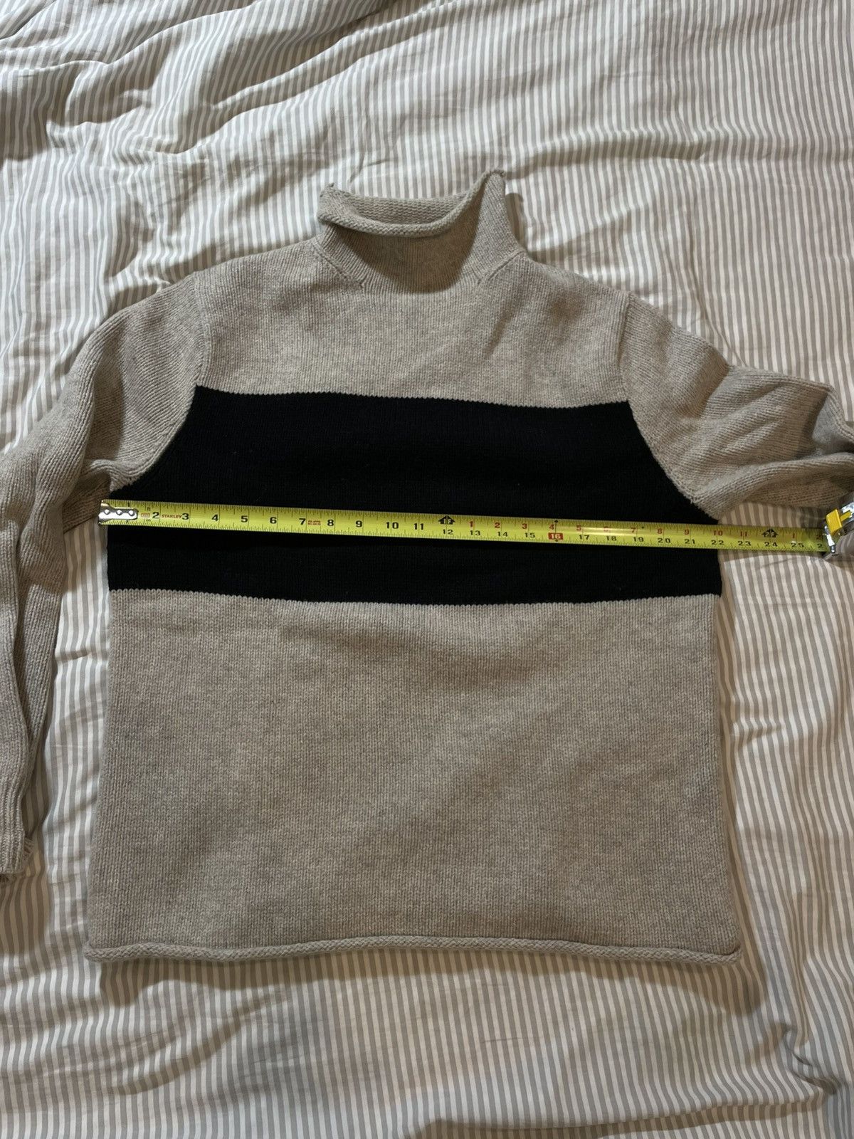 J.Crew J.Crew Rollneck Sweater with Chest Stripe in Heather Taupe Size US S / EU 44-46 / 1 - 7 Thumbnail