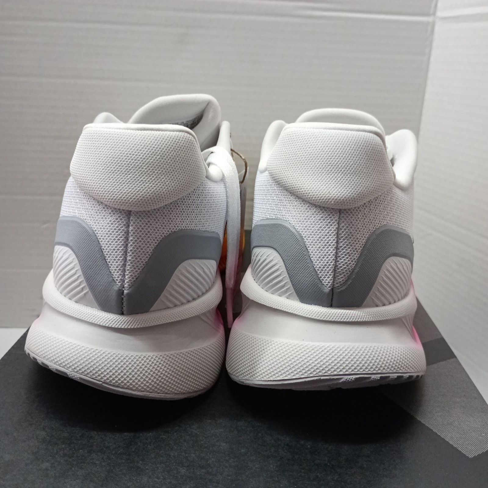 Adidas Adidas Run Falcon 5 Men's Size 10 Course A Pied IE8811 Gym Size US 10 / EU 43 - 4 Thumbnail
