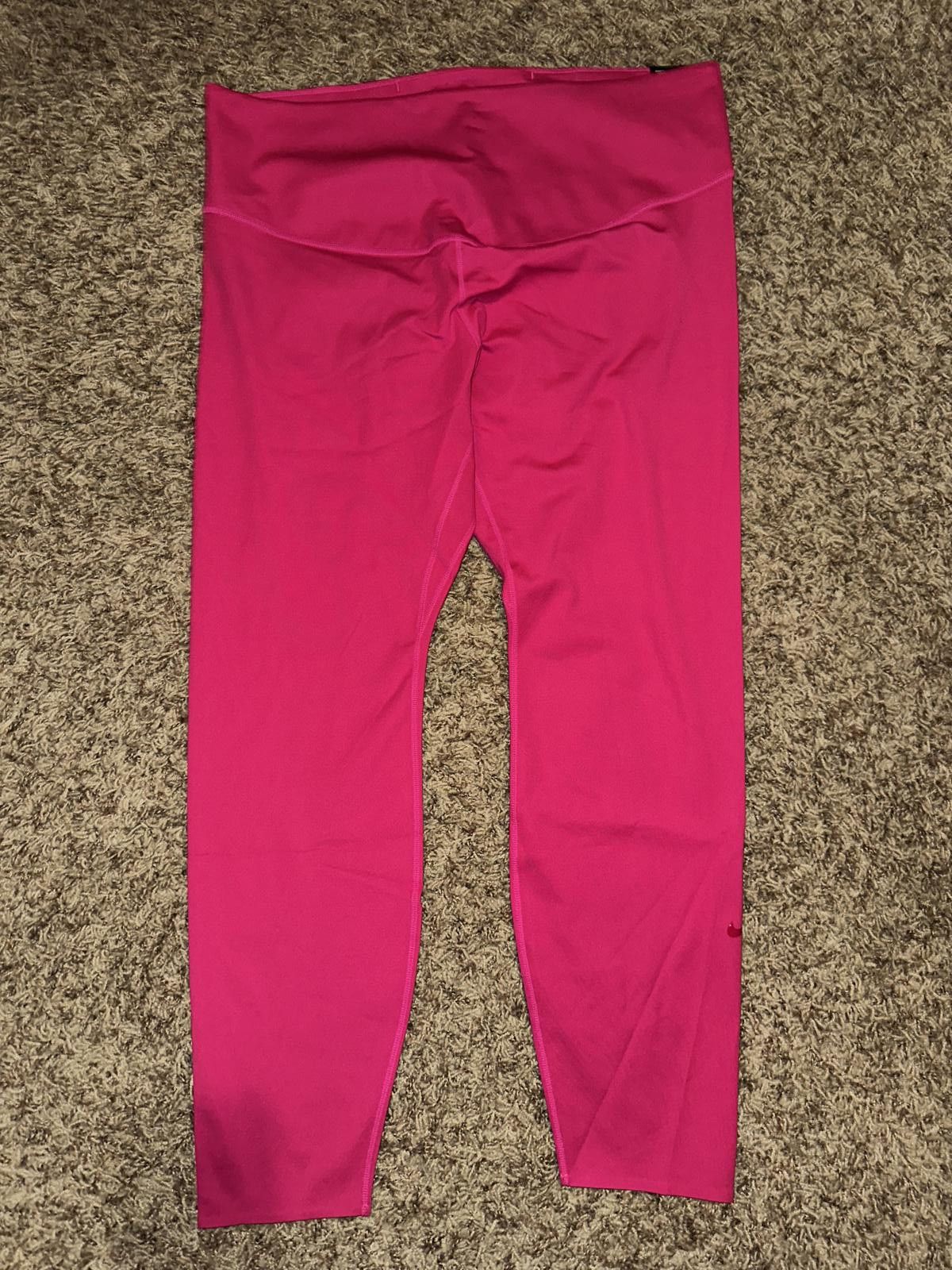 Nike Nike One Women's Plus Size Pink Luxe Tight Sample Size 40" / US 18 - 1 Thumbnail