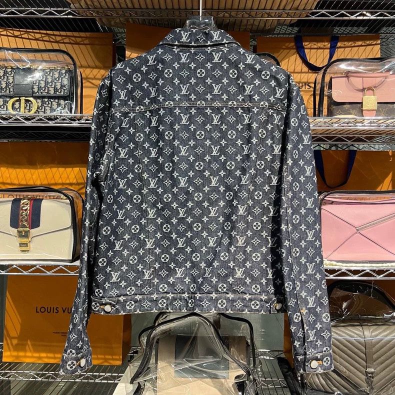 Louis Vuitton Louis Vuitton Timberland co-branded denim jacket Size US M / EU 48-50 / 2 - 3 Thumbnail