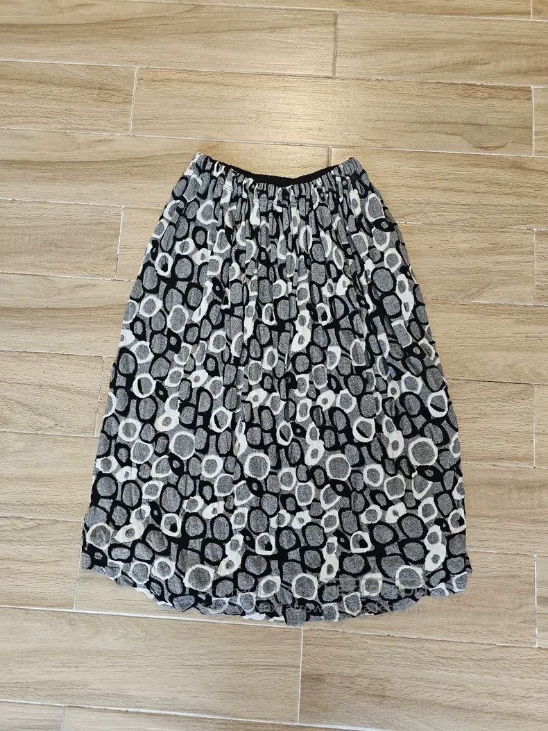 Yohji Yamamoto Yohji Yamamoto size 2 Wool blend black and grey polka dot p Size 24" / US 00 / IT 34 - 5 Thumbnail