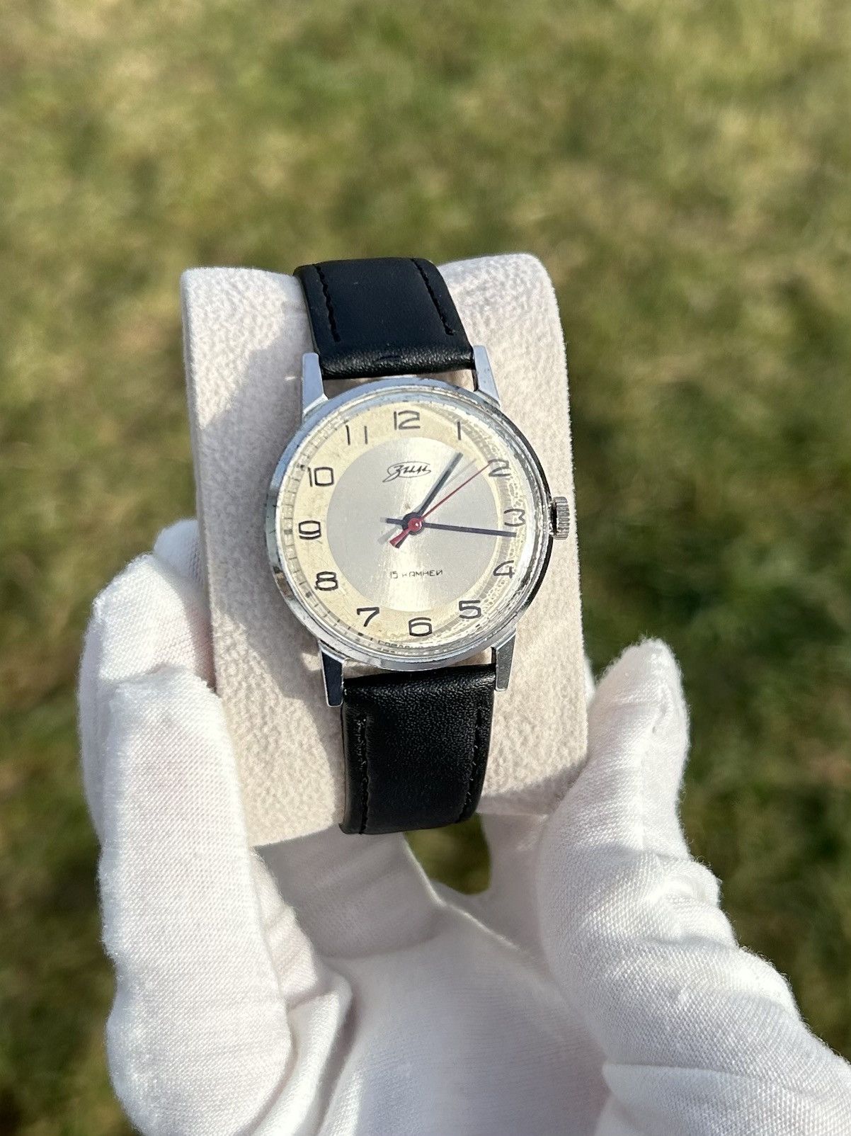 Vintage Vintage Watch Zim Soviet USSR Mechanical Authentic 1980s Size ONE SIZE - 8 Thumbnail