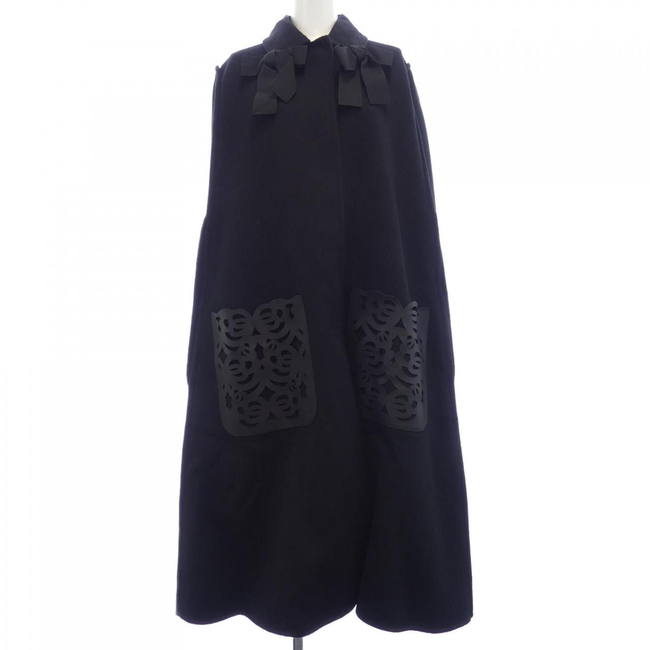 Fendi Fendi Fendi FF8338 W1D Wool Cape Textile Outerwear FF8338 W1D DUTY FREE for USA Size ONE SIZE - 1 Thumbnail