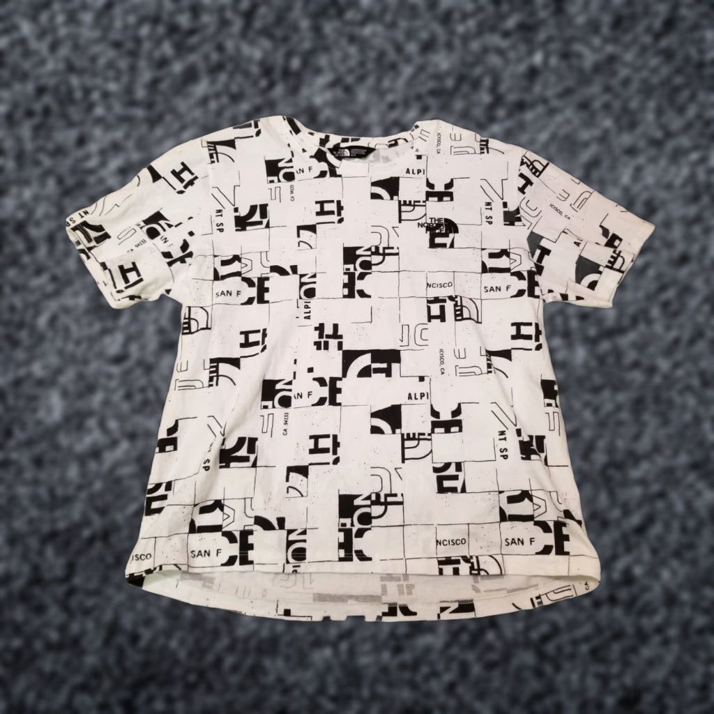The North Face VINTAGE? No, The North Face Women's T-Shirt Short Sleeve Tee White S Cotton Athletic Regular Graphic Print All Over Shirt Womens Small T-Shirt Size S / US 4 / IT 40 - 1 Thumbnail