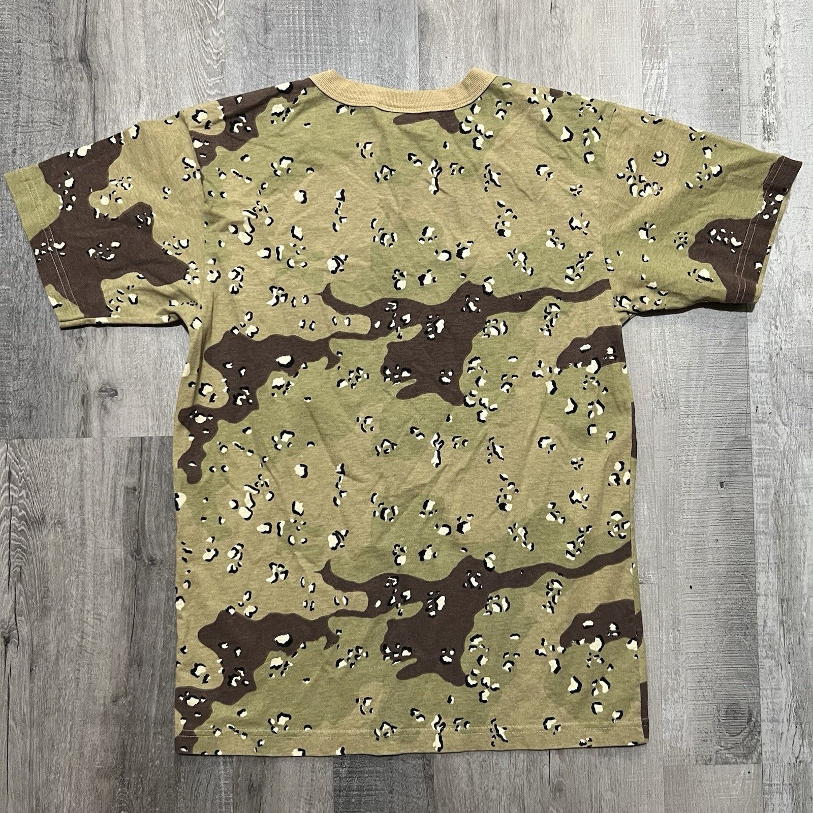 Vintage Vintage Oakland Athletics True Fan Camo Baseball MLB T Shirt Size US L / EU 52-54 / 3 - 2 Thumbnail