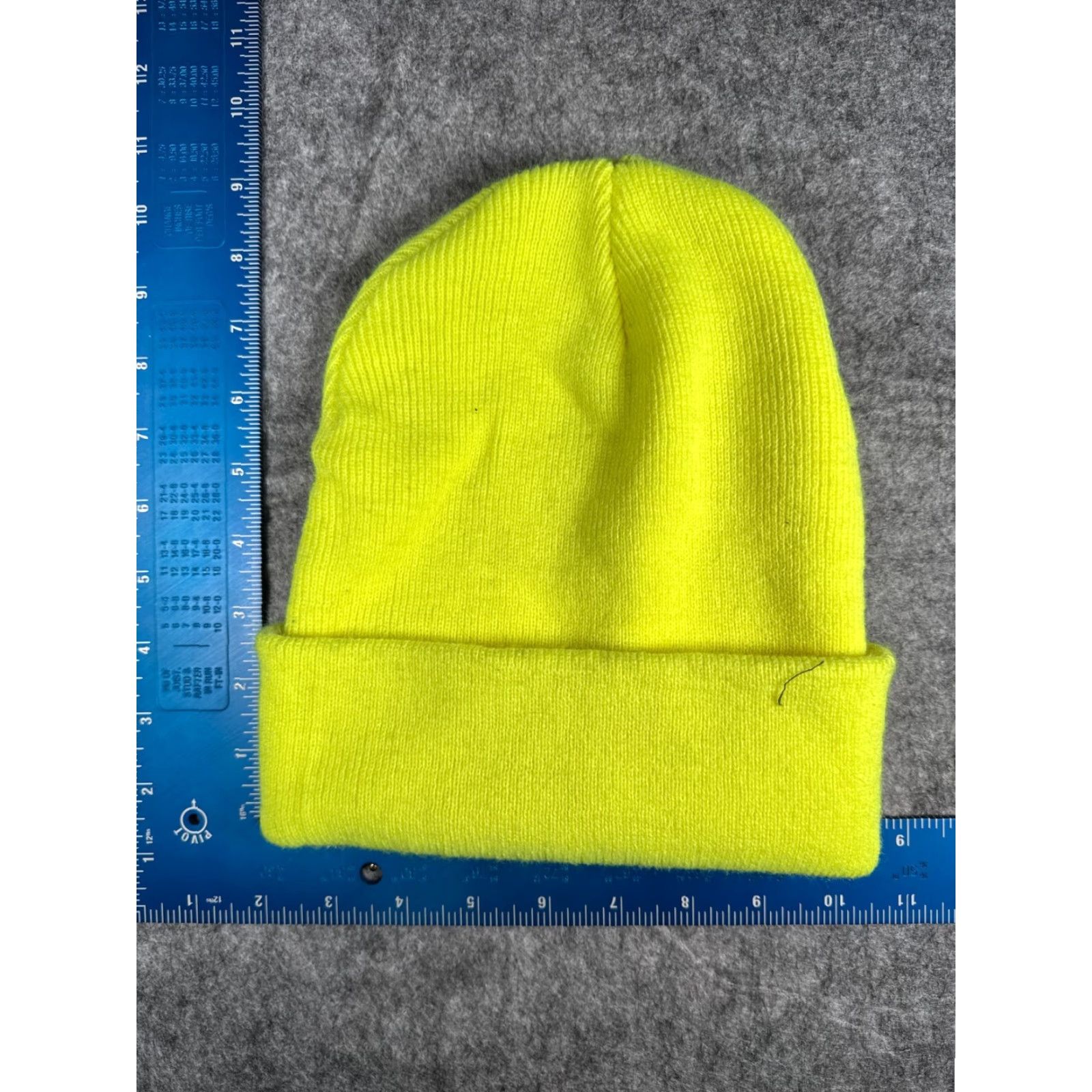 Dickies Dickies Beanie One Size Adult Yellow Knit 100% Acrylic Snow Ski Workwear Casual, Winter Mens Beanie Size ONE SIZE - 2 Thumbnail
