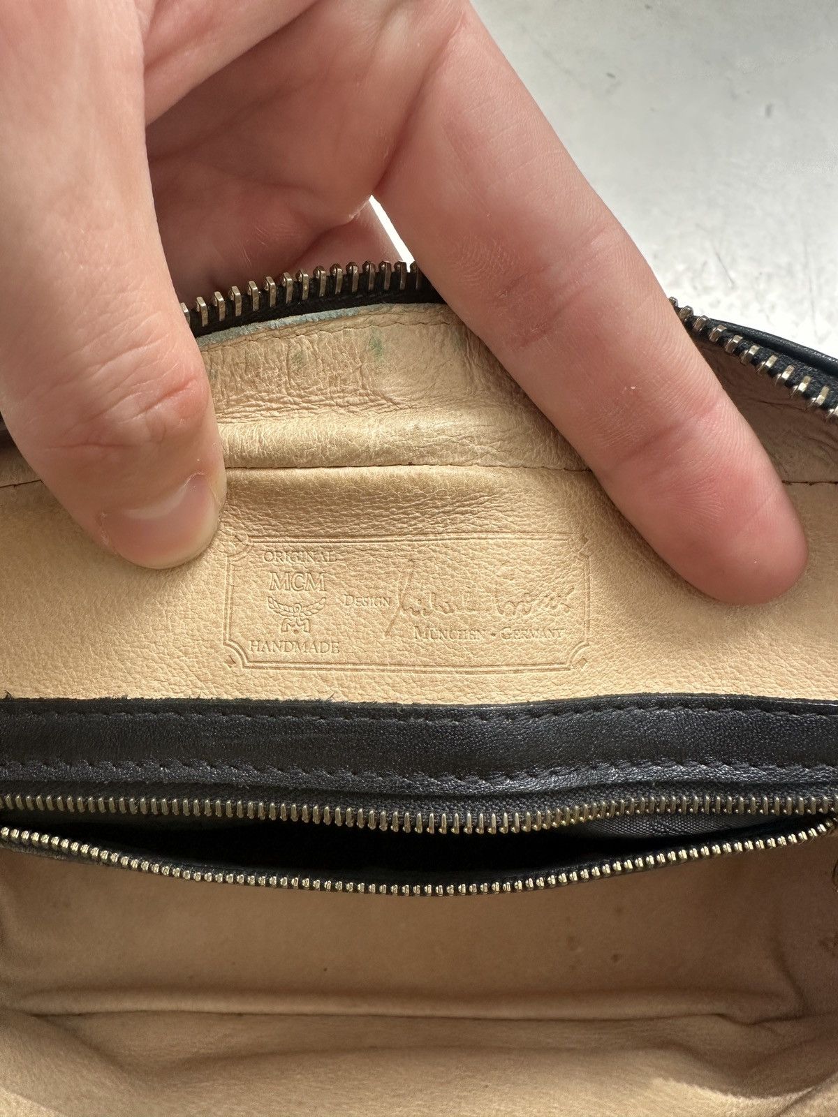 MCM × Vintage MCM black leatherand vinyl crossbody bag Size ONE SIZE - 8 Thumbnail