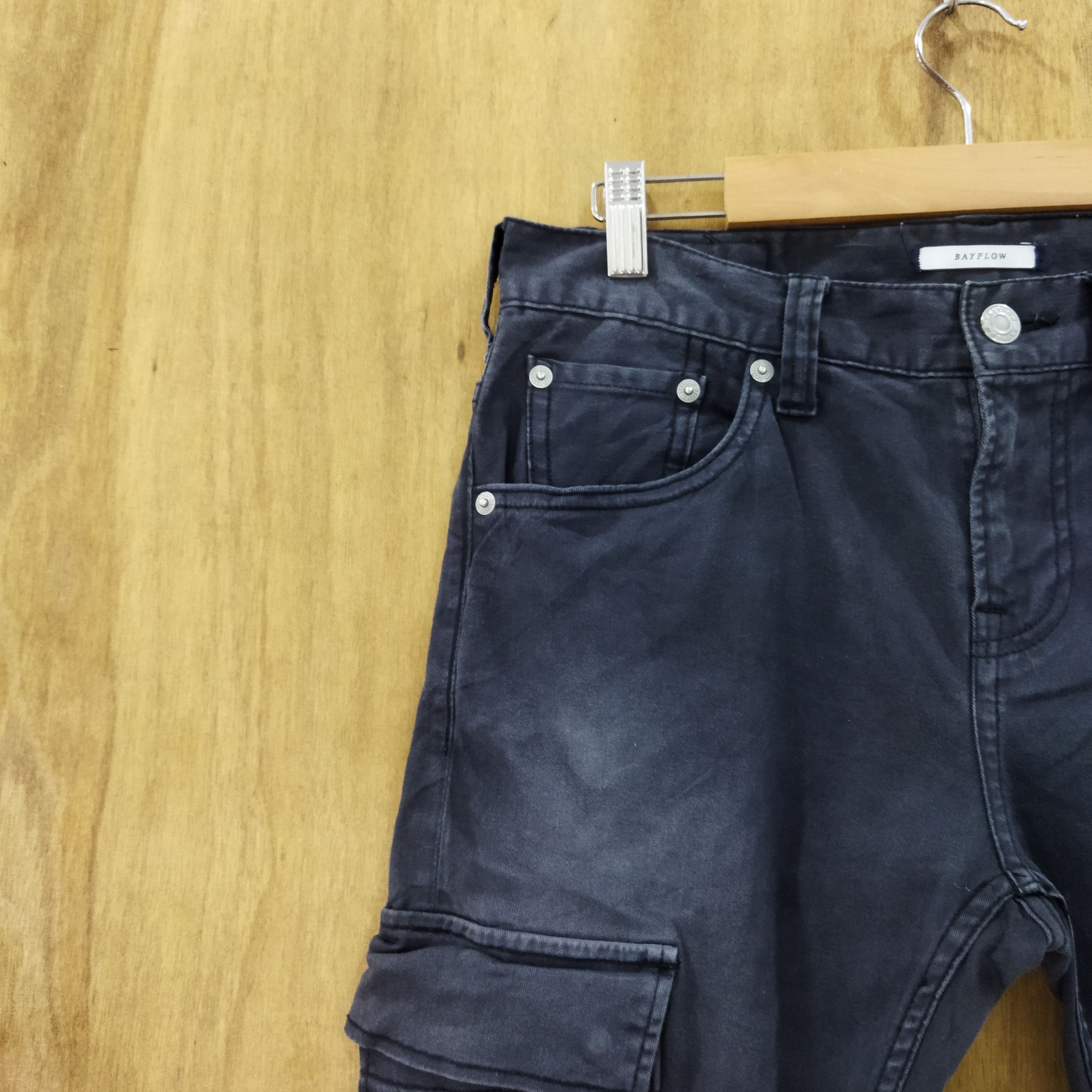 Japanese Brand BAYFLOW BLACK SKINNY CARGO PANTS Size US 28 / EU 44 - 4 Thumbnail