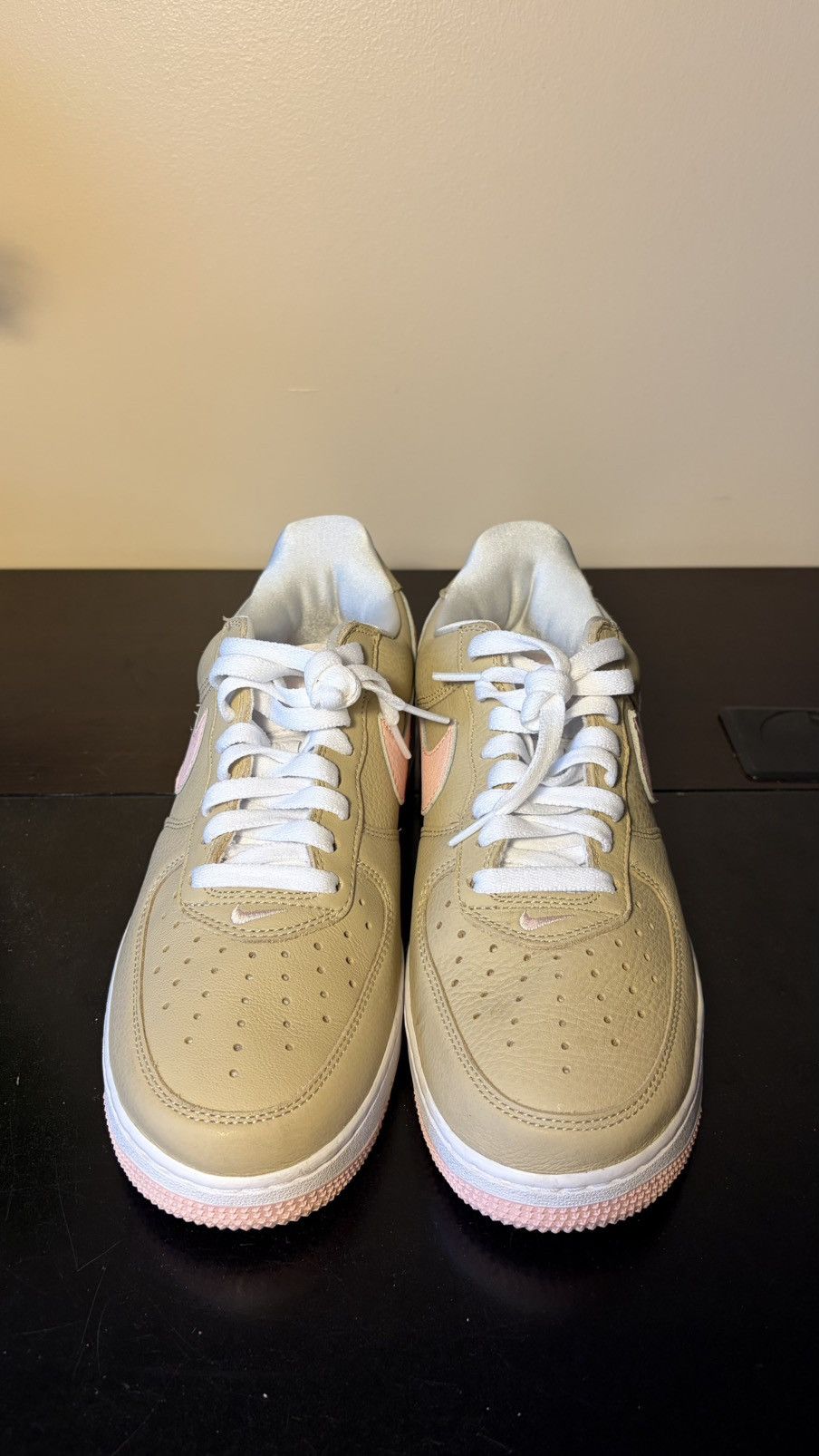 Nike Nike Air Force 1 Low Beige Pink Swoosh Size 8.5 Size US 8.5 / EU 41-42 - 4 Thumbnail