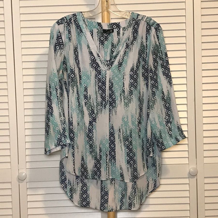 Other A New Approach Geometric V-Neck Long Sleeve Blouse M Size M / US 6-8 / IT 42-44 - 1 Thumbnail