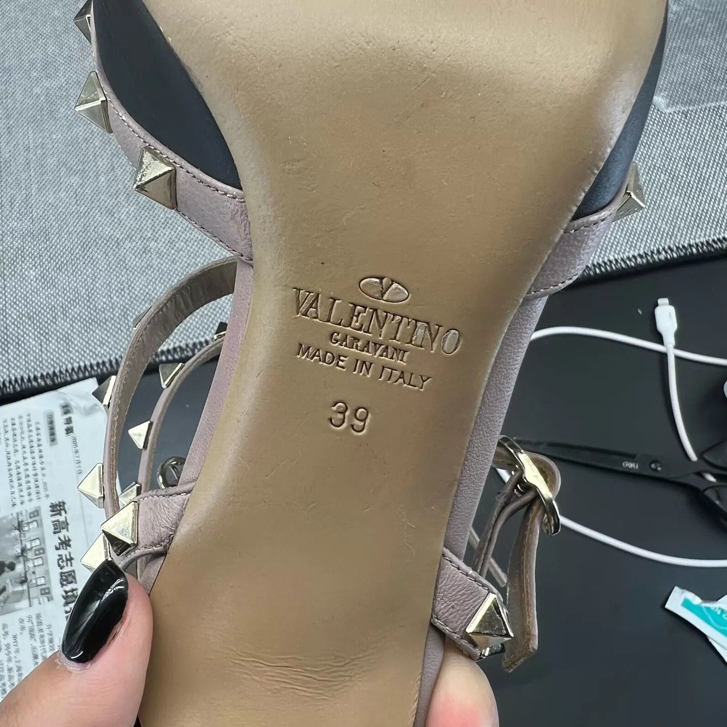 Valentino Valentino Rockstud Heels 39 Worn Once New Boxed Size US 8.5 / IT 38.5 - 8 Thumbnail