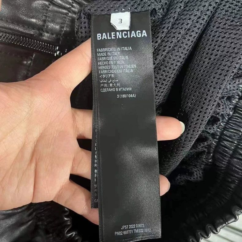 Balenciaga Balenciaga's newest color-blocked logo print hoodie leather Size US XXL / EU 58 / 5 - 5 Thumbnail