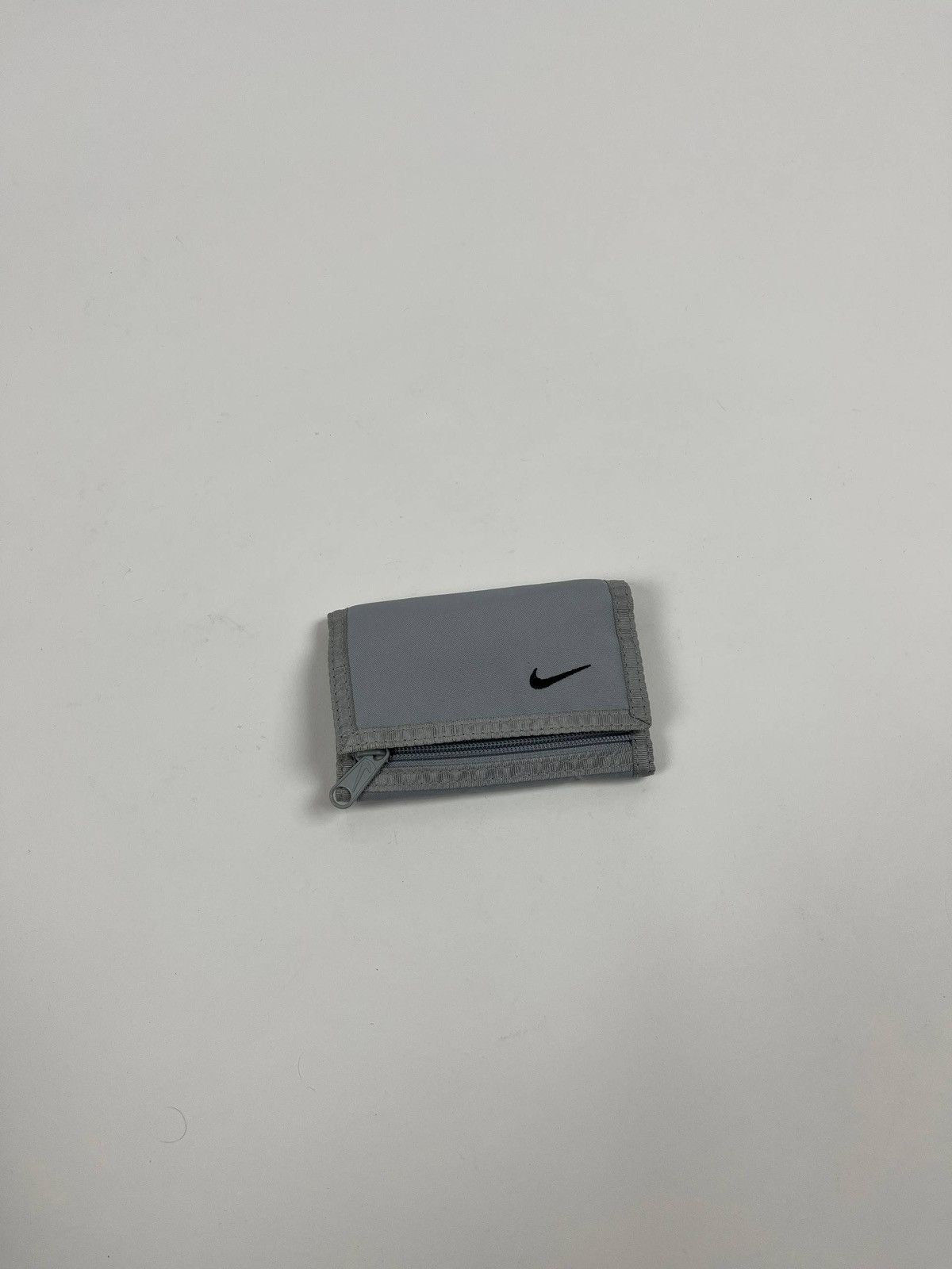 Nike Nike Tri Fold Wallet Grey Black Swoosh Nylon Y2K Vintage Size ONE SIZE - 1 Thumbnail