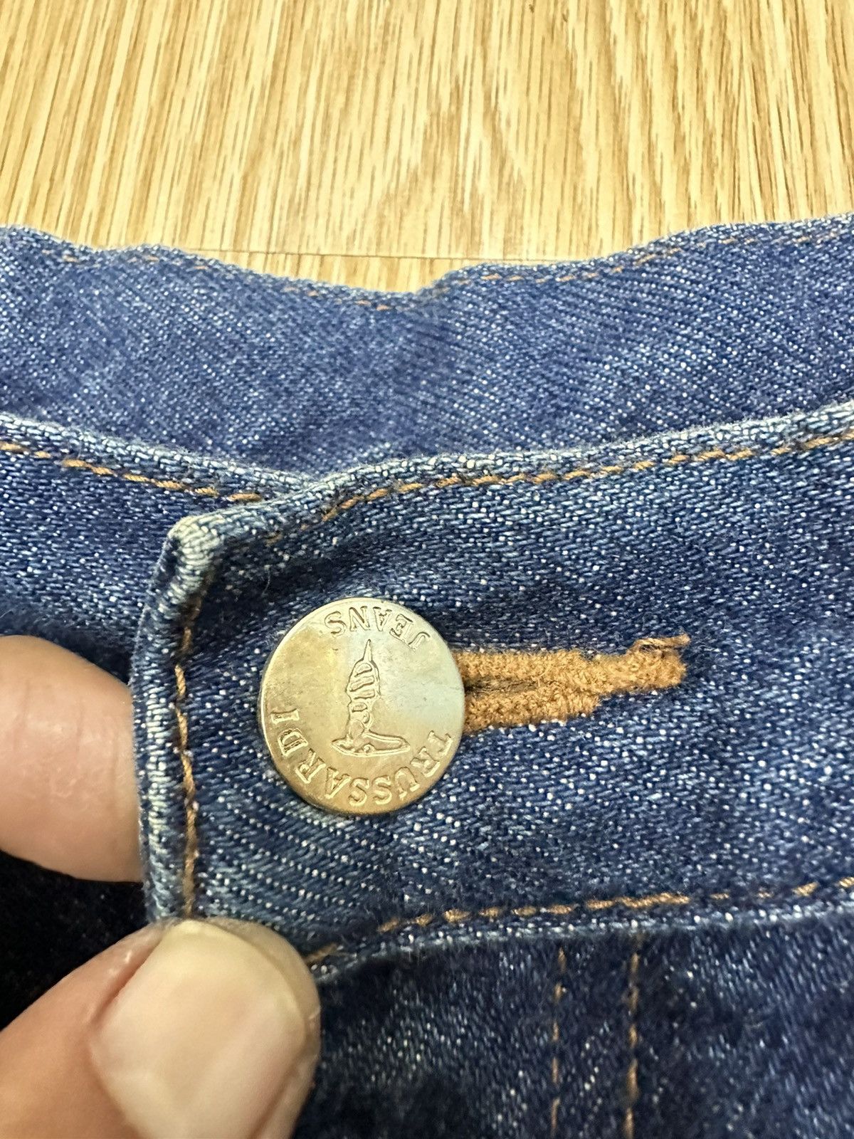 Designer × Trussardi × Vintage Vintage Trussardi Classic Baggy Denim F7 Size US 29 - 7 Thumbnail