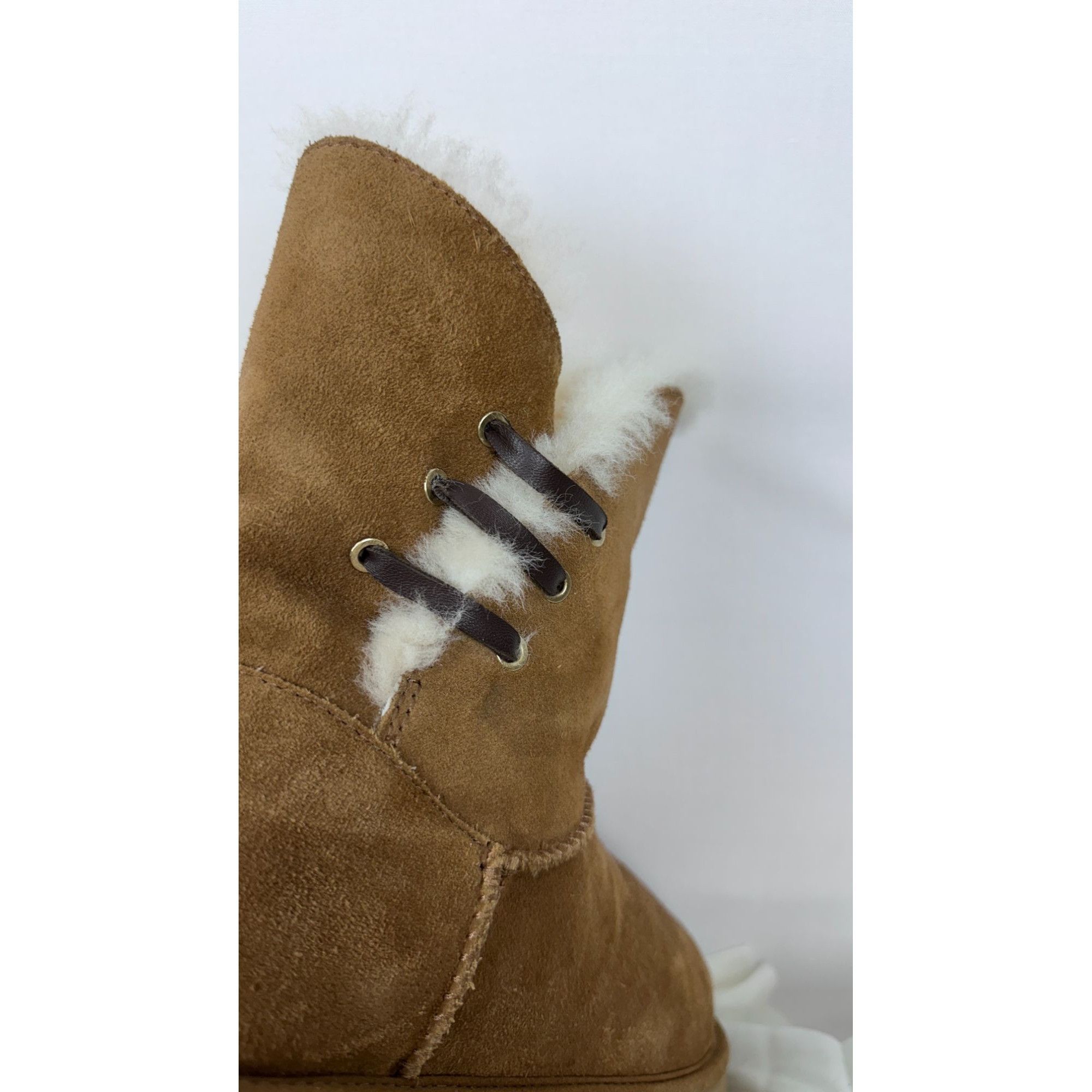 Ugg UGG Womens Brown Suede & Sheepskin Lined Winter Boots Size 8 Size US 8 / IT 38 - 4 Thumbnail