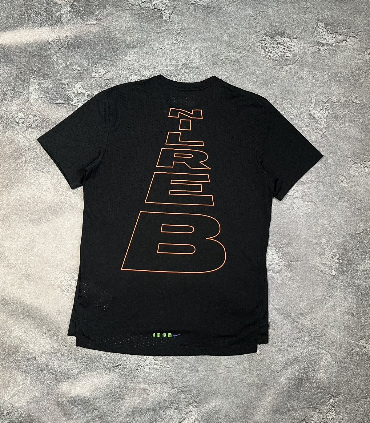 Nike Nike Running Berlin Big Logo Double Side Print Shirt Size US M / EU 48-50 / 2 - 4 Thumbnail