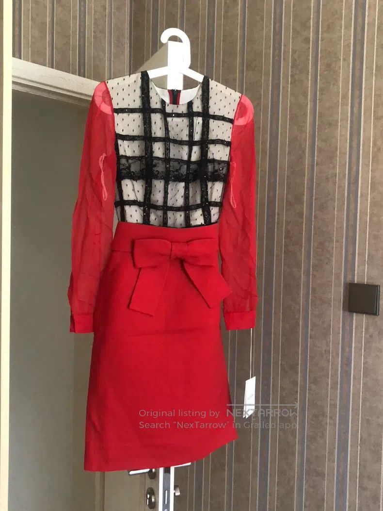 Valentino Valentino dress Size M / US 6-8 / IT 42-44 - 1 Thumbnail