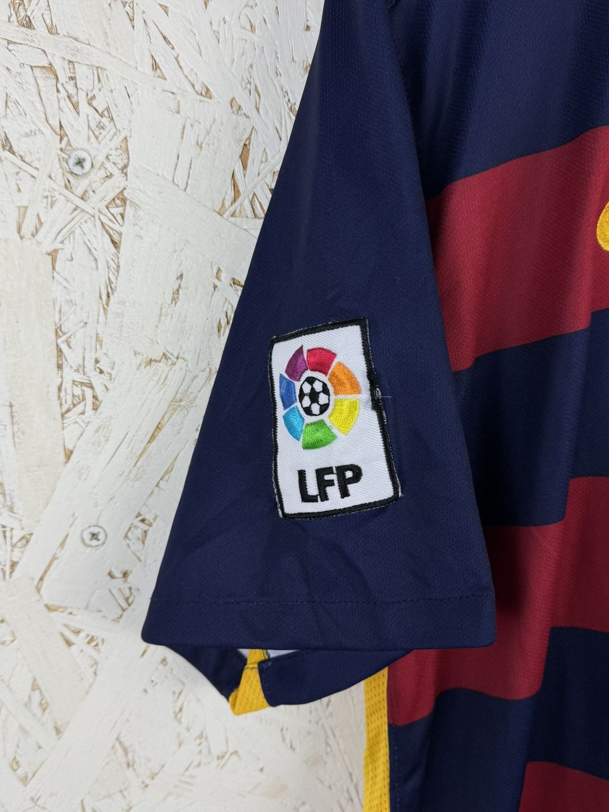 Nike Nike FC Barcelona 2015/16 Home Kit Soccer Jersey Size XL Size US XL / EU 56 / 4 - 3 Thumbnail