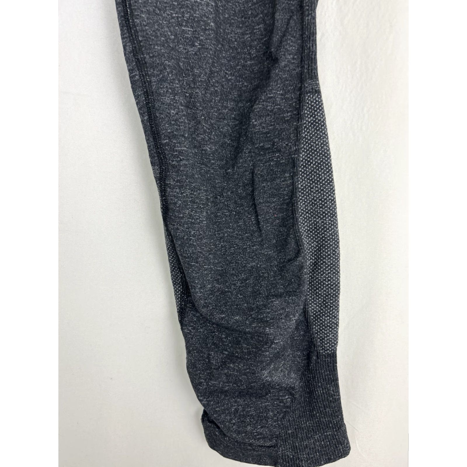Athleta Athleta Leggings Womens XL Capri Nylon Blend Gray 32x22 Size 40" / US 18 - 3 Thumbnail