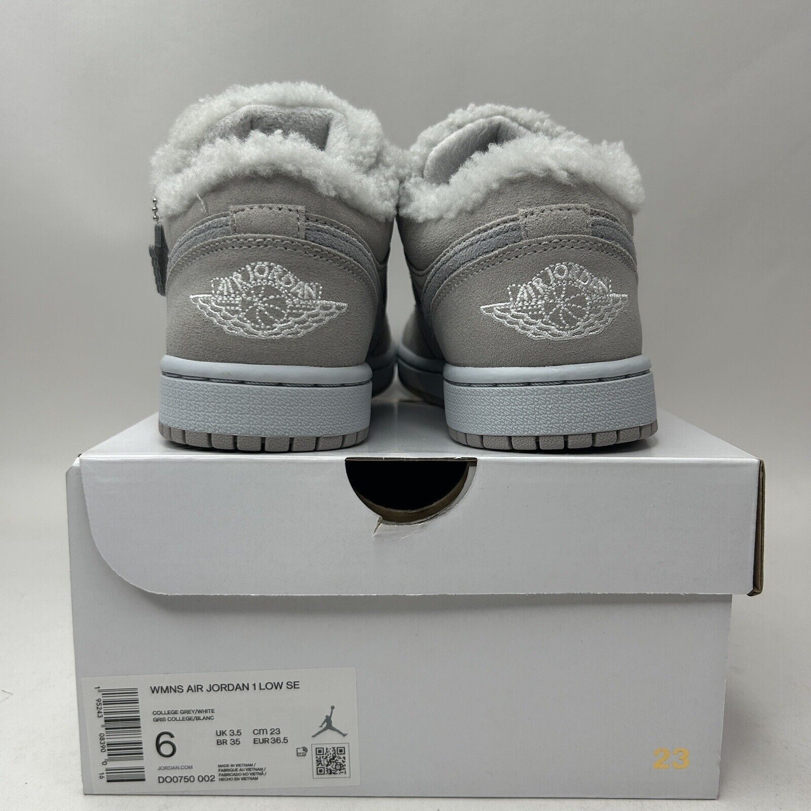 Nike Nike Air Jordan 1 Retro Low SE Sherpa Fleece “College Grey” Size US 6 / IT 36 - 4 Thumbnail
