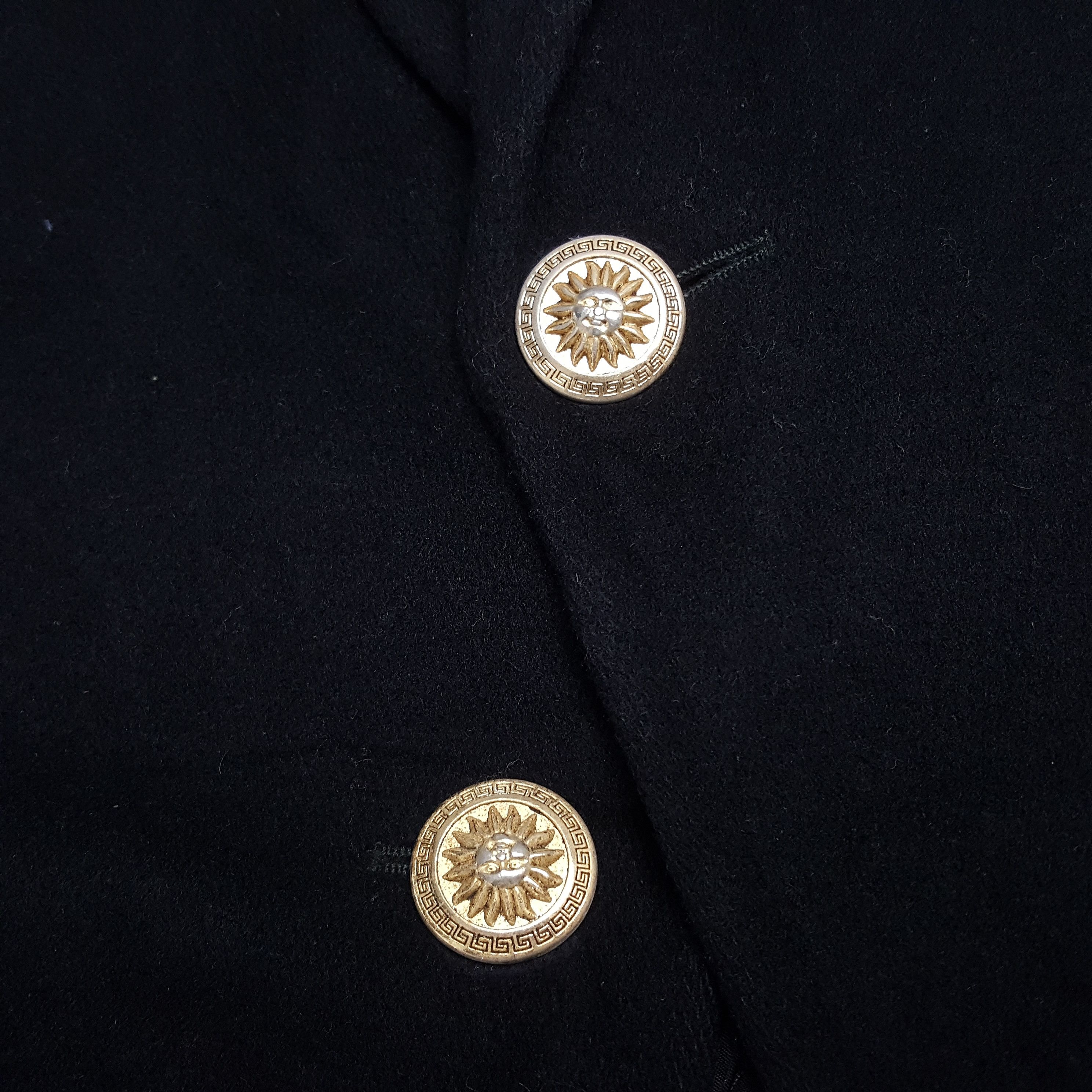 Versace × Vintage Vintage Versace Sport Velvet Blazer Jacket Size S / US 4 / IT 40 - 12 Thumbnail