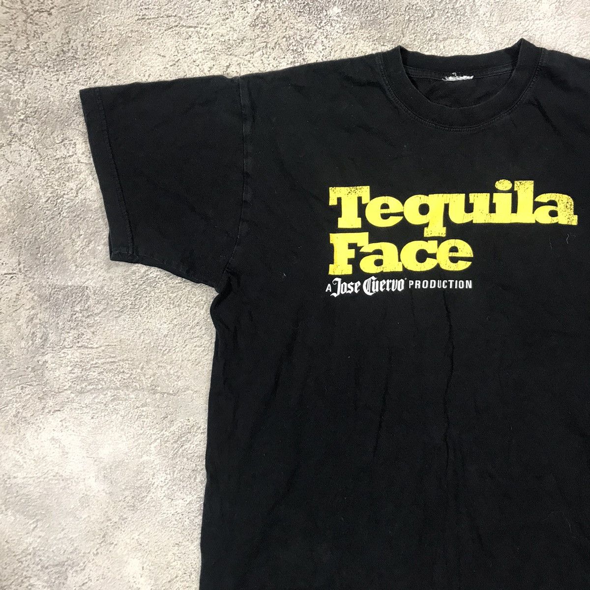Vintage Vintage Y2K Graphic Tee Tequila Face Slogan Streetwear L Size US L / EU 52-54 / 3 - 2 Thumbnail